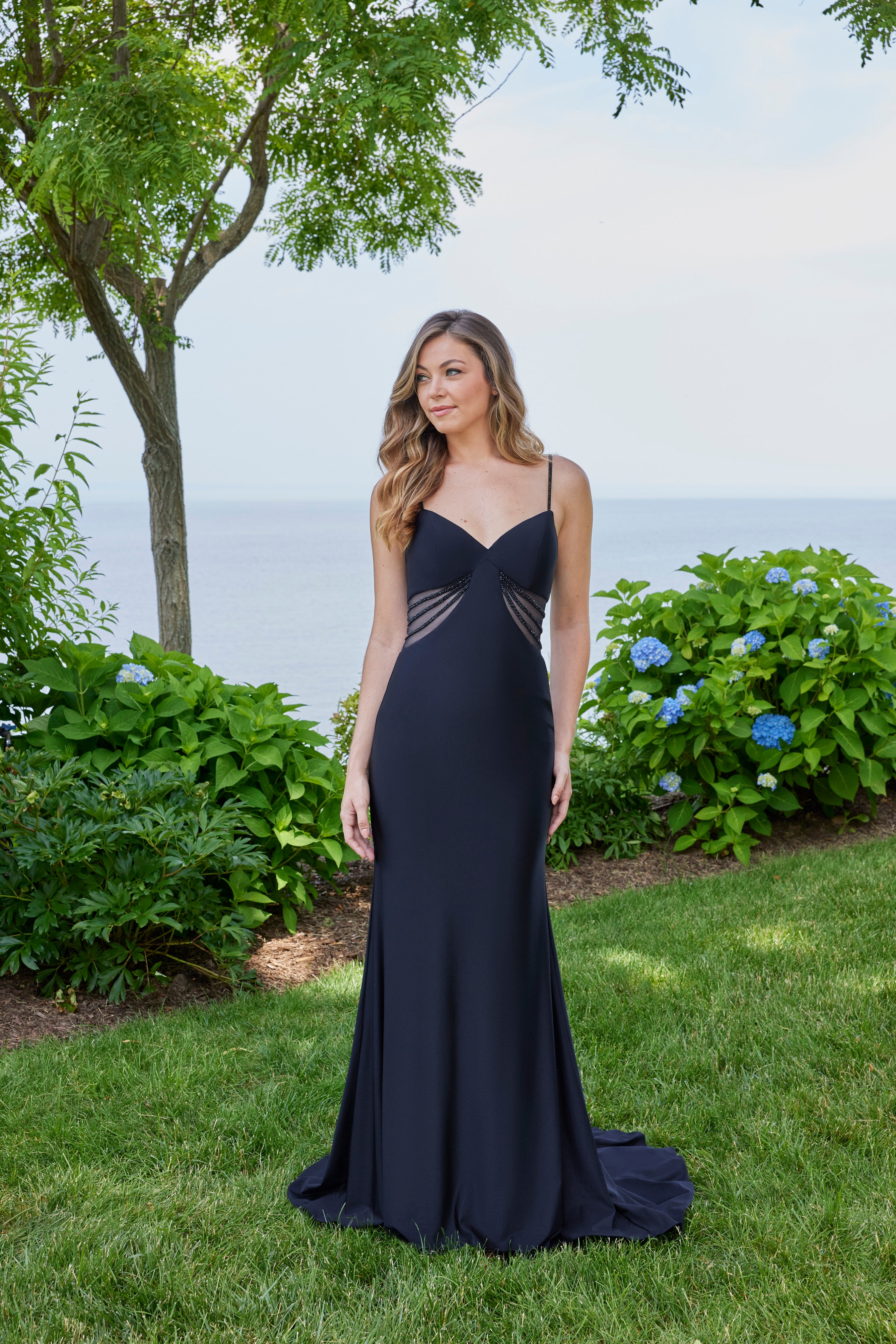 49144 Amore Gowns 49144__P1305__Black_2044