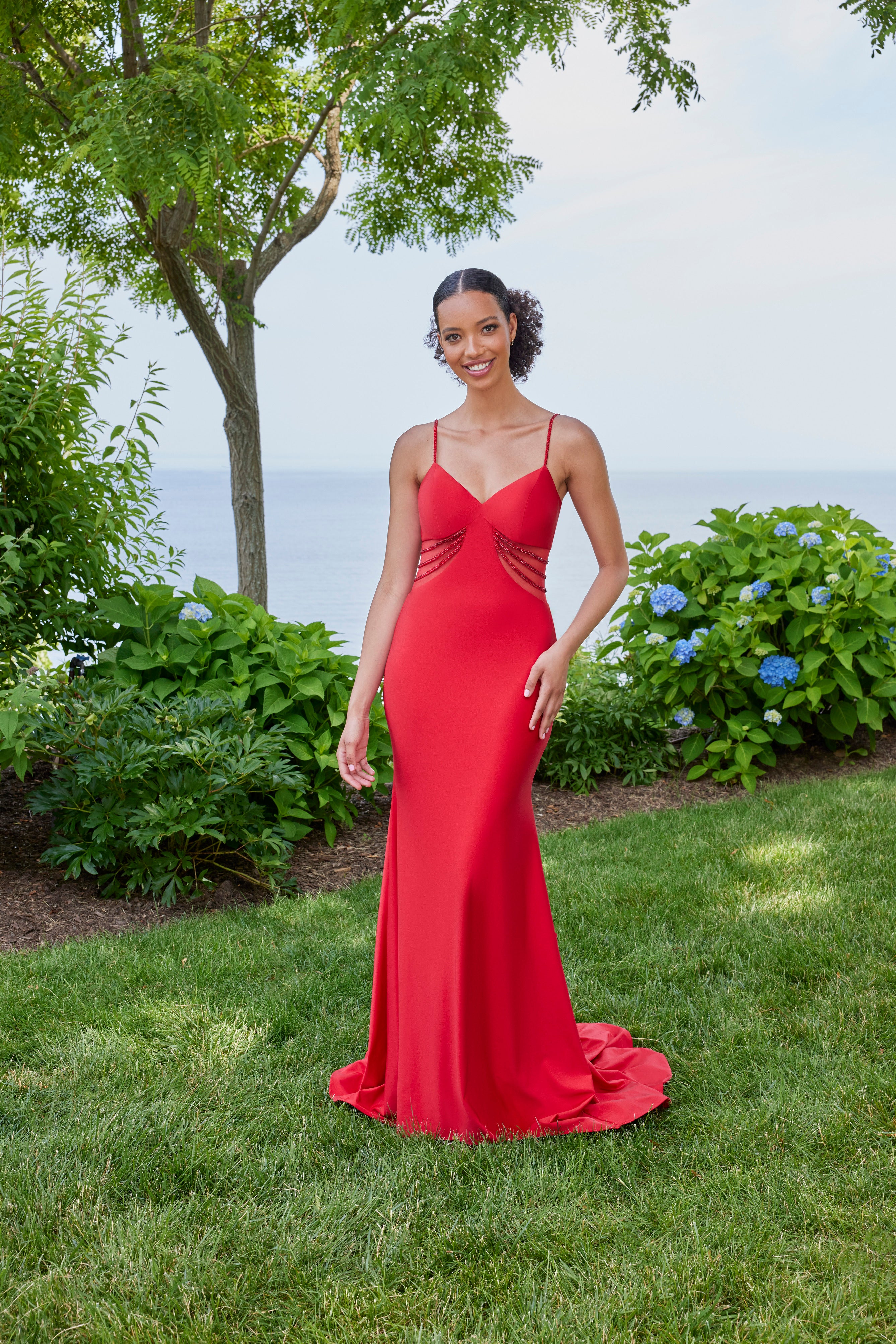 49144 Amore Gowns 49144__P1305__Red_2118