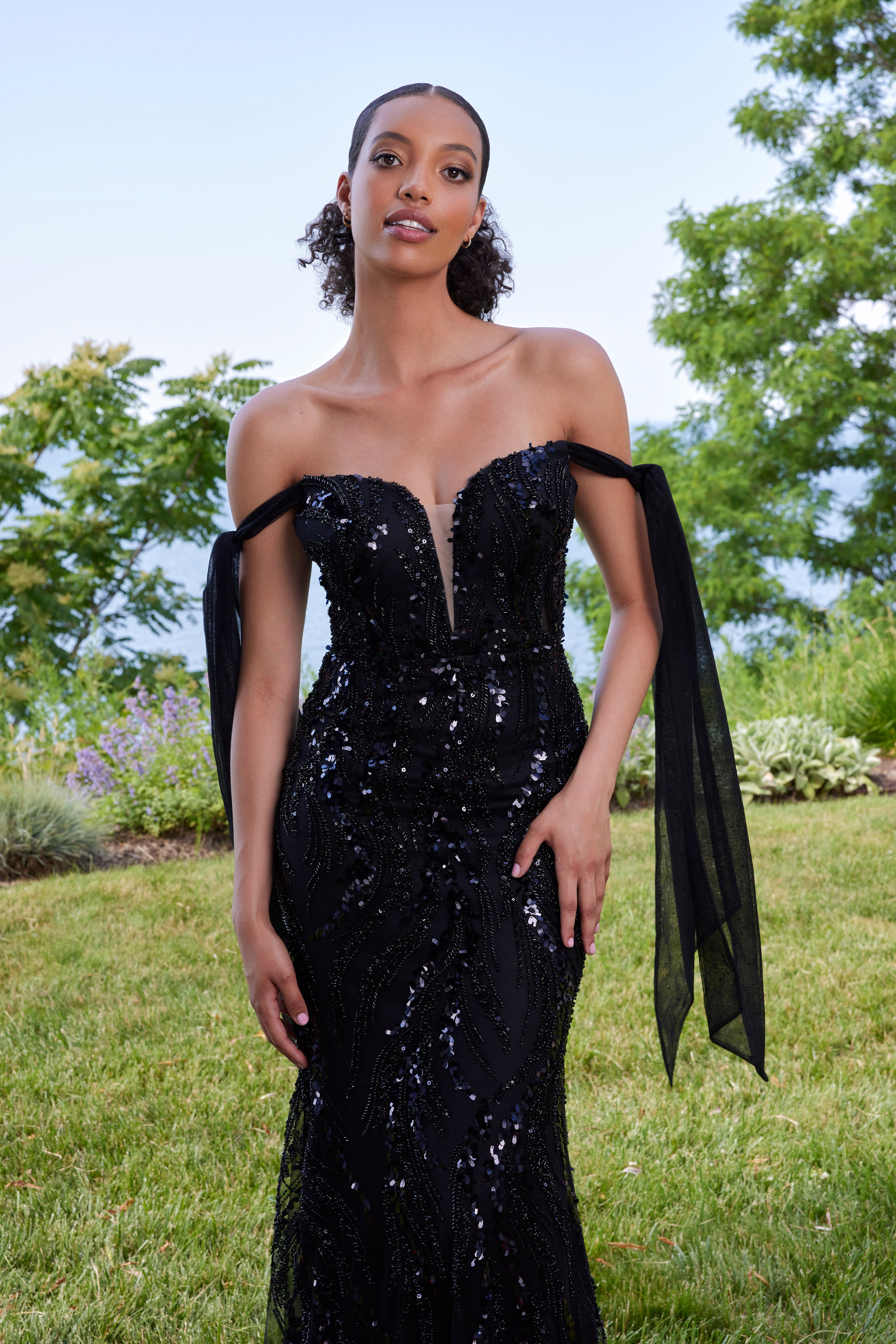 49166 Amore Gowns 49166__P1276B__Black_0167