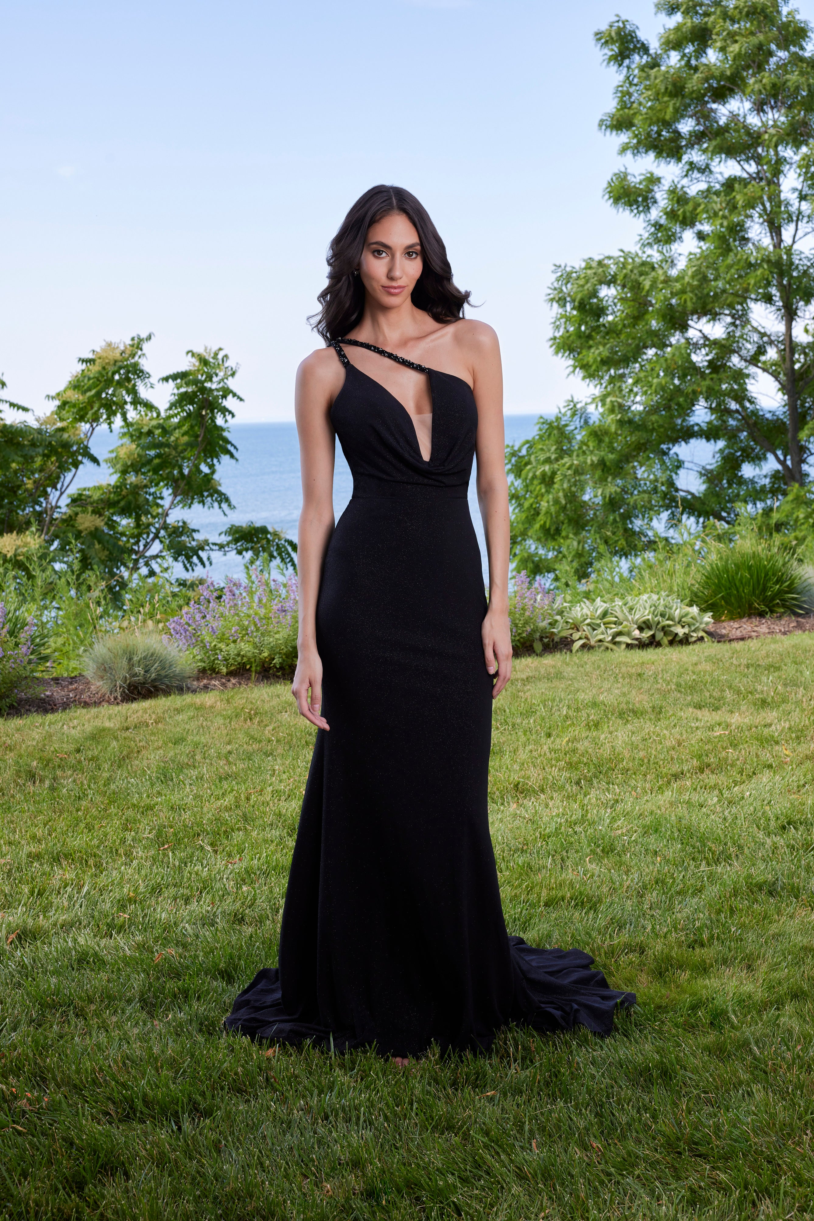 49168 Amore Gowns 49168__P1263__Black_0437