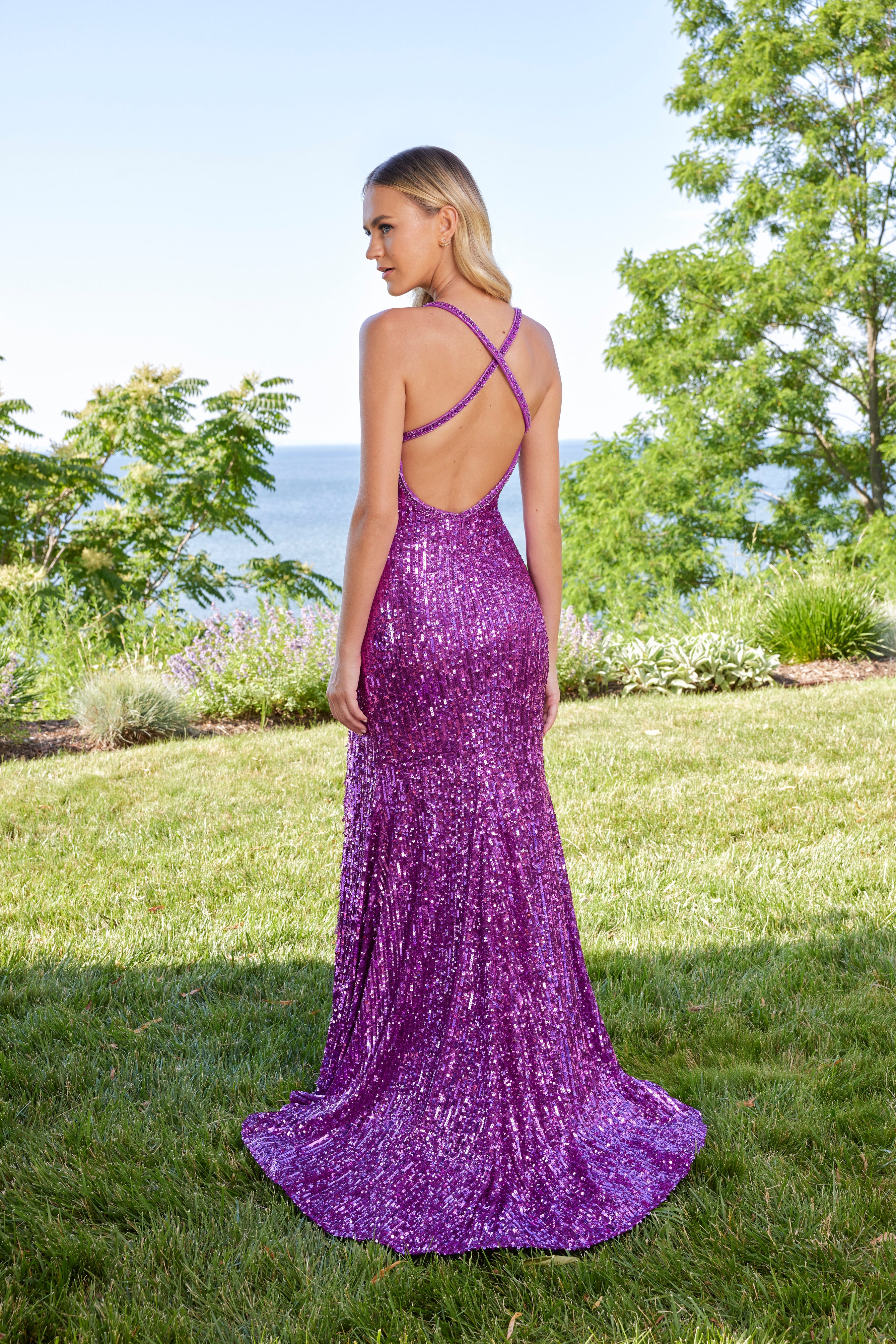49174 Amore Gowns 49174__P1264__Magenta_0996