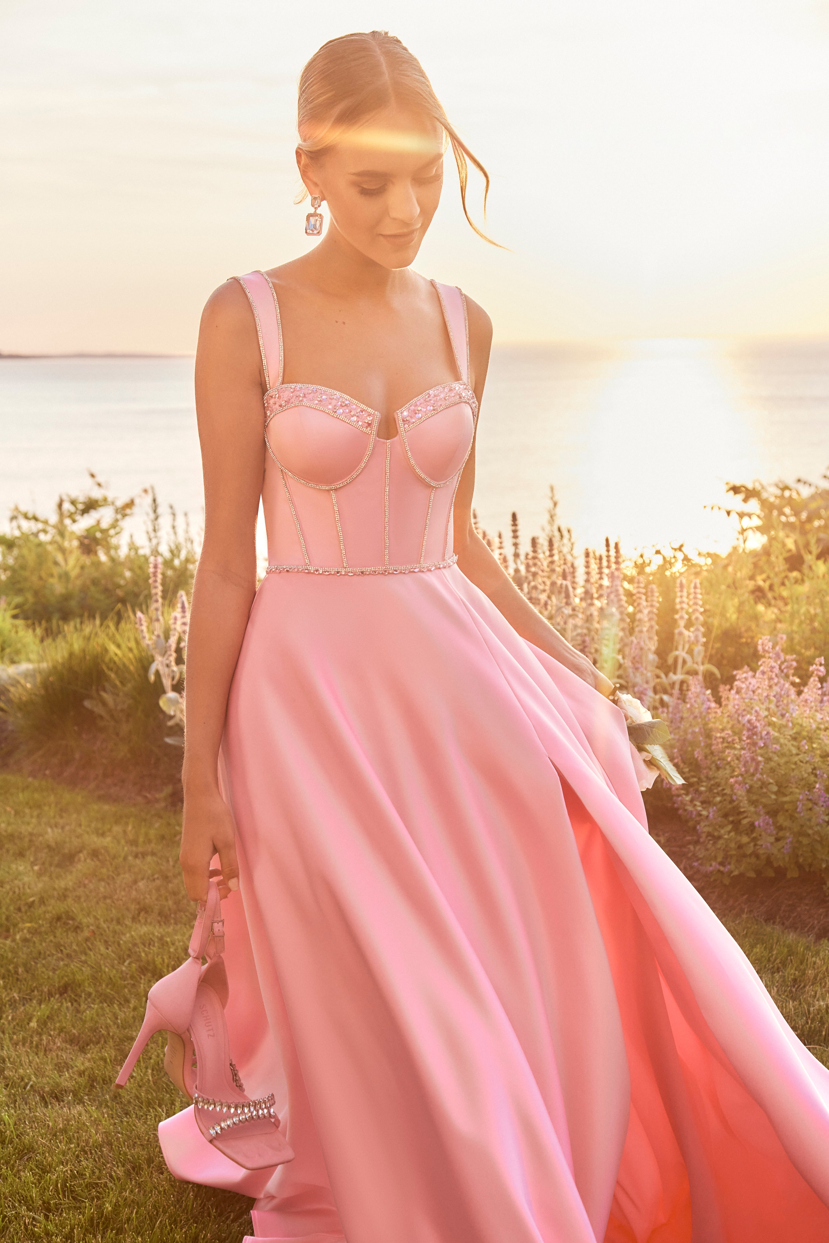49177 Amore Gowns 49177__P1232__NewBubble_0580