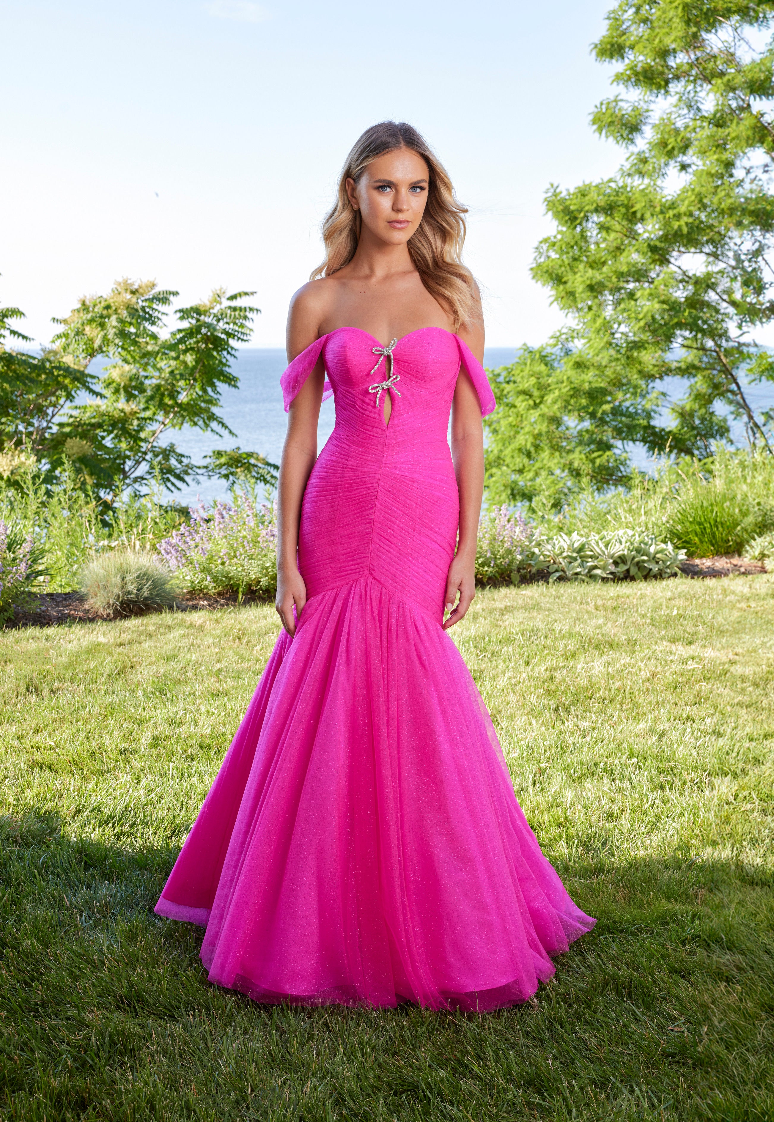 49182 Amore Gowns 49182__P1297__Pink_1737