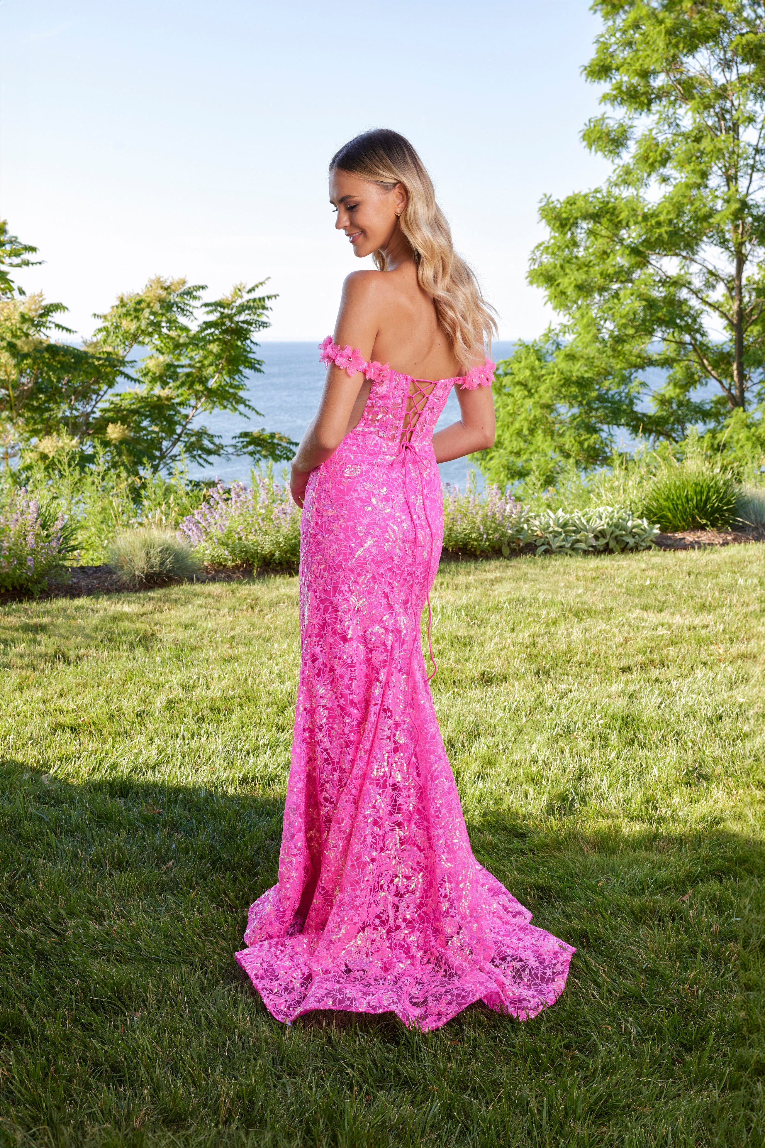 49188 Amore Gowns 49188__ML790171__Magenta_2378