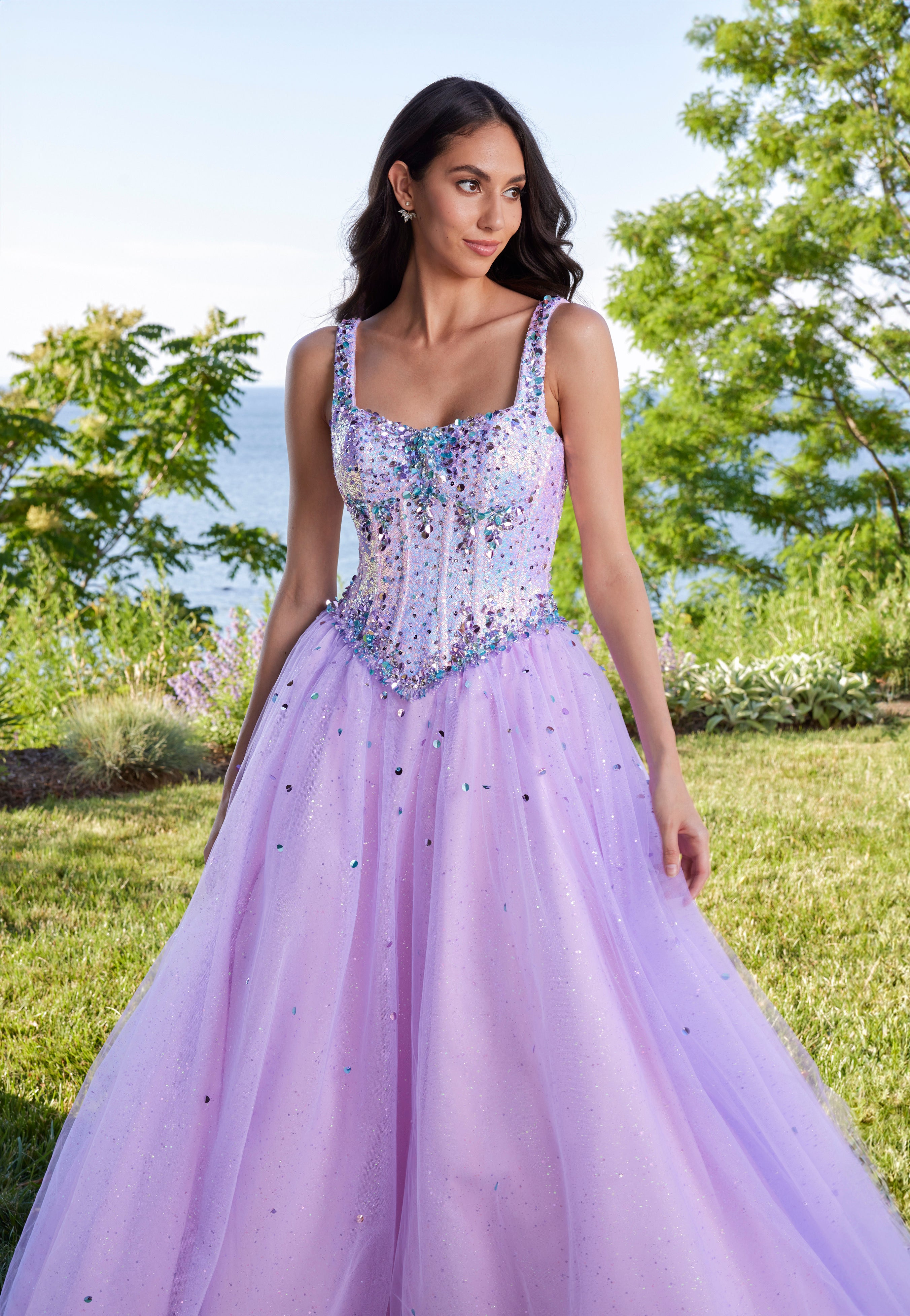 49189 Amore Gowns 49189__EVE336__LtPurple_2445
