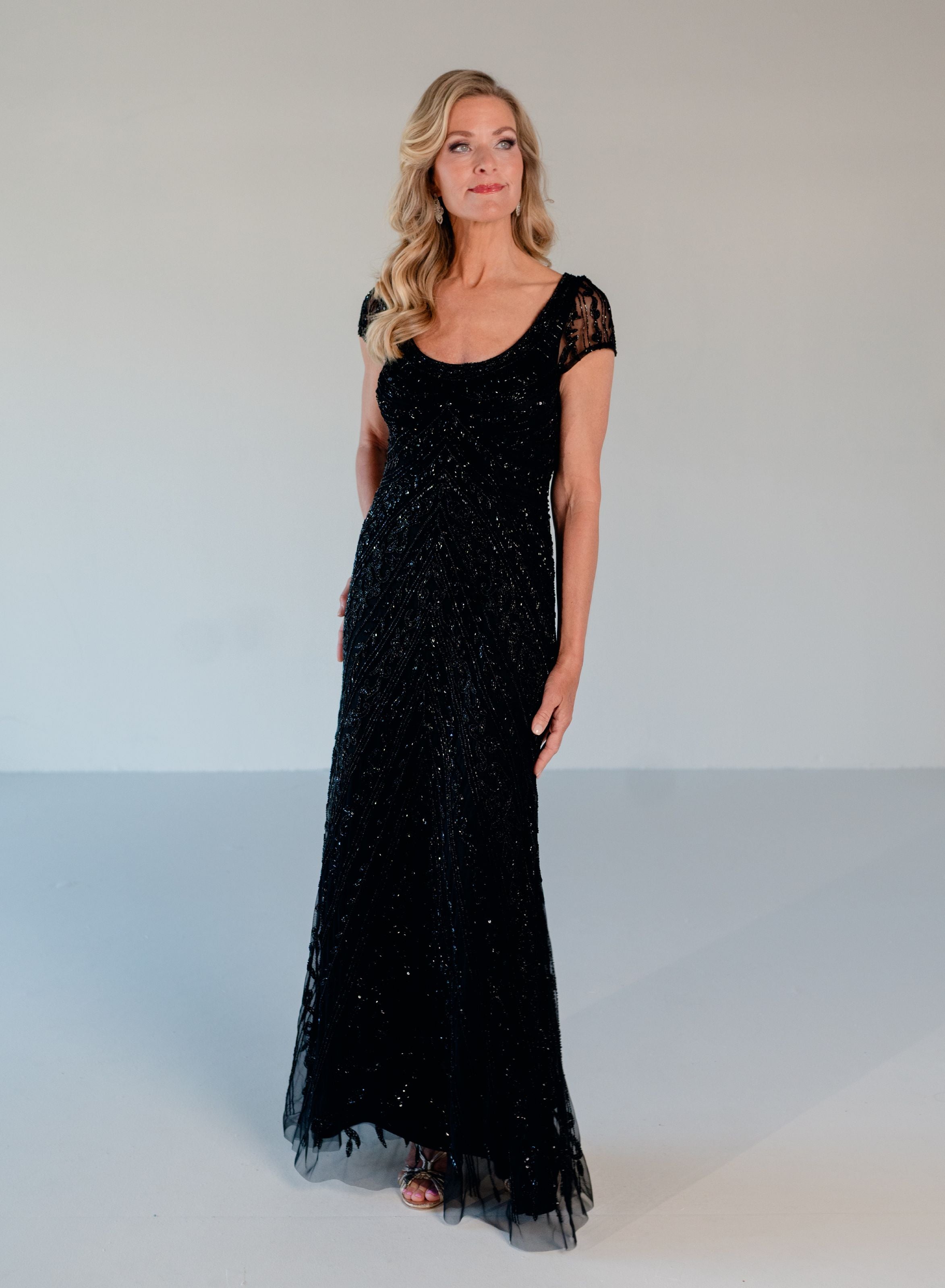 Style: 40585 Amore Gowns 4_4e109044-81ec-4cb5-99ef-74cc6da1f3e5