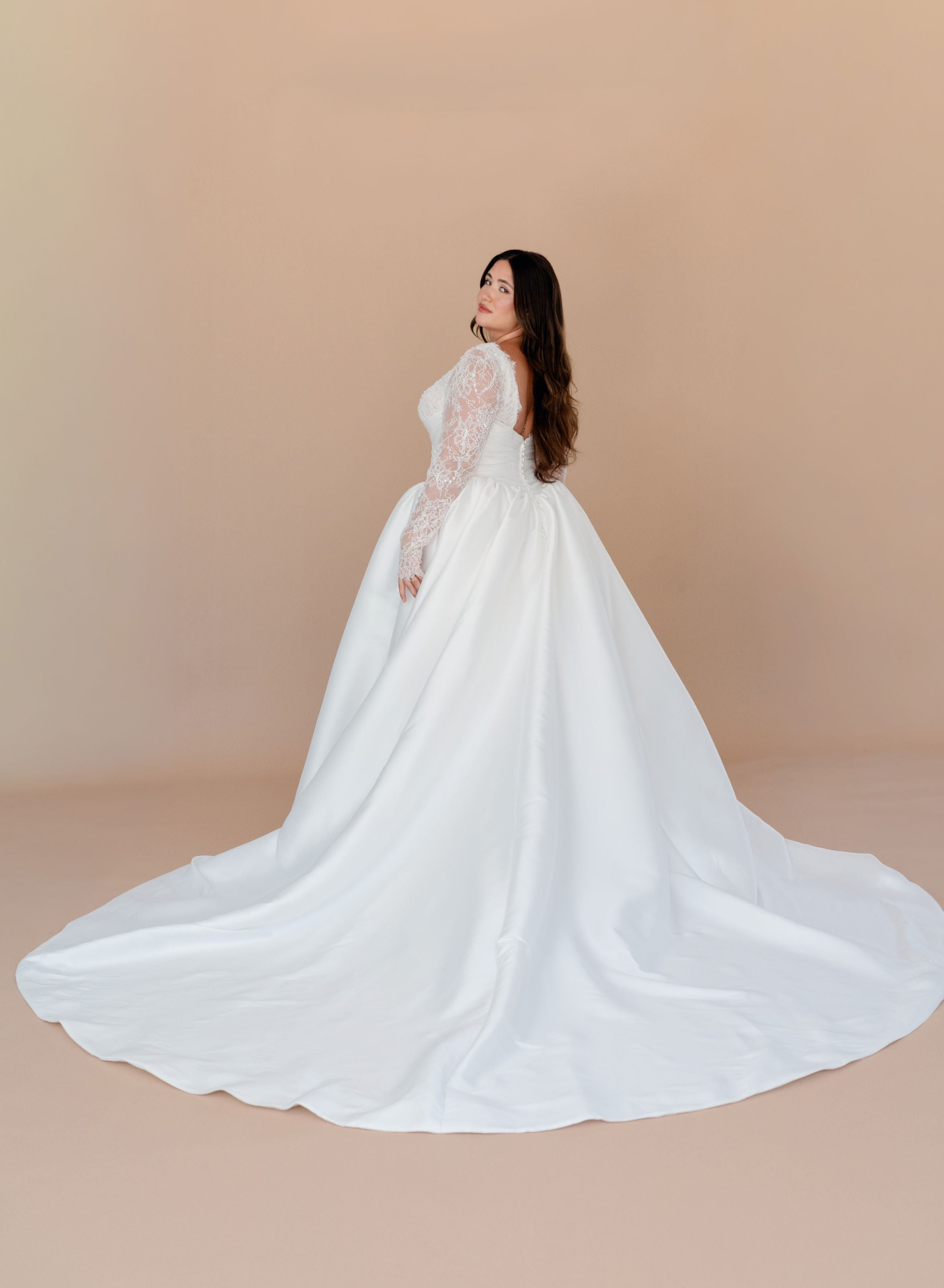 Style: 29522 Amore Gowns 5_e0c92bf4-af18-4843-862a-c86f4401e6a9