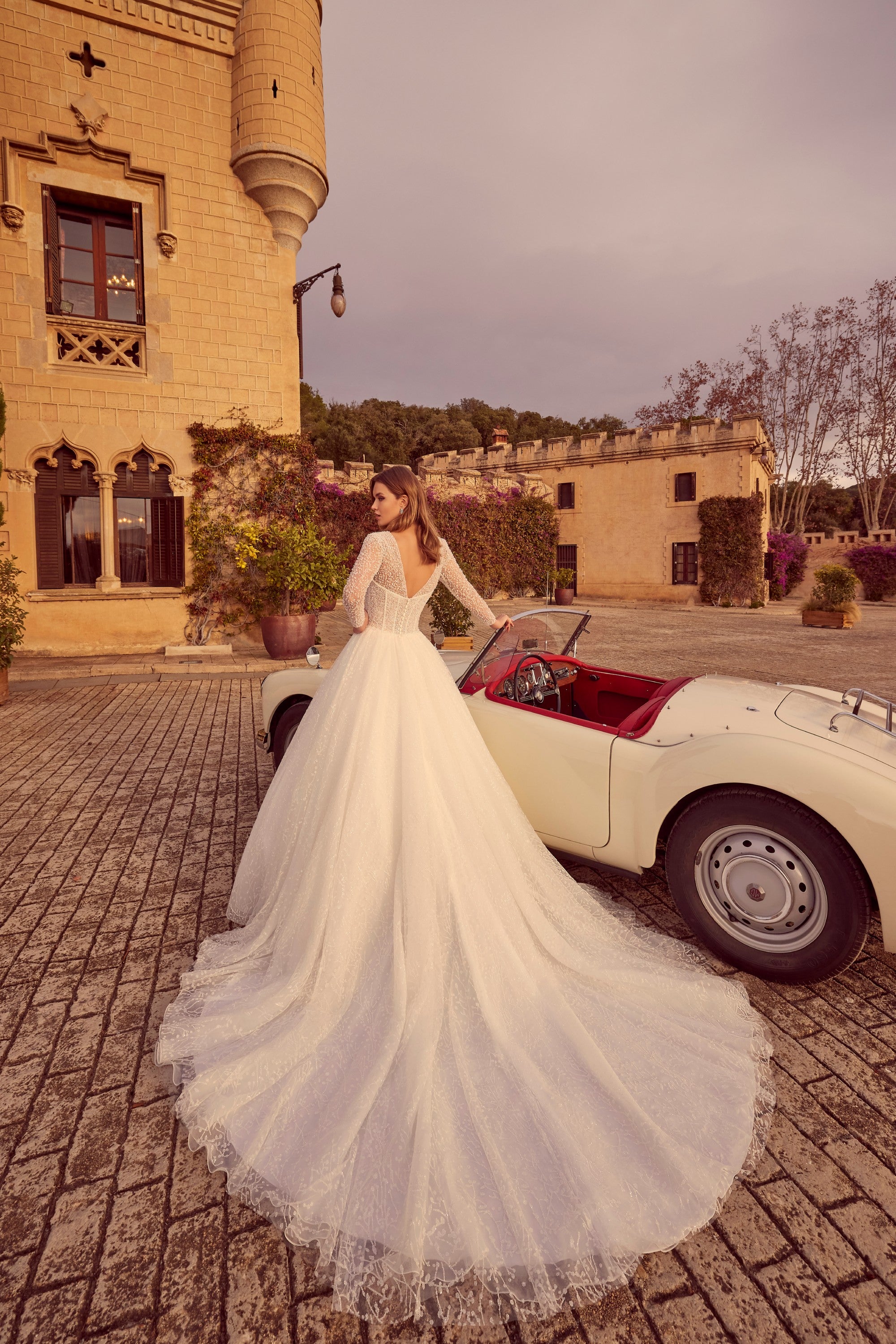 69968 Amore Gowns 69968_069