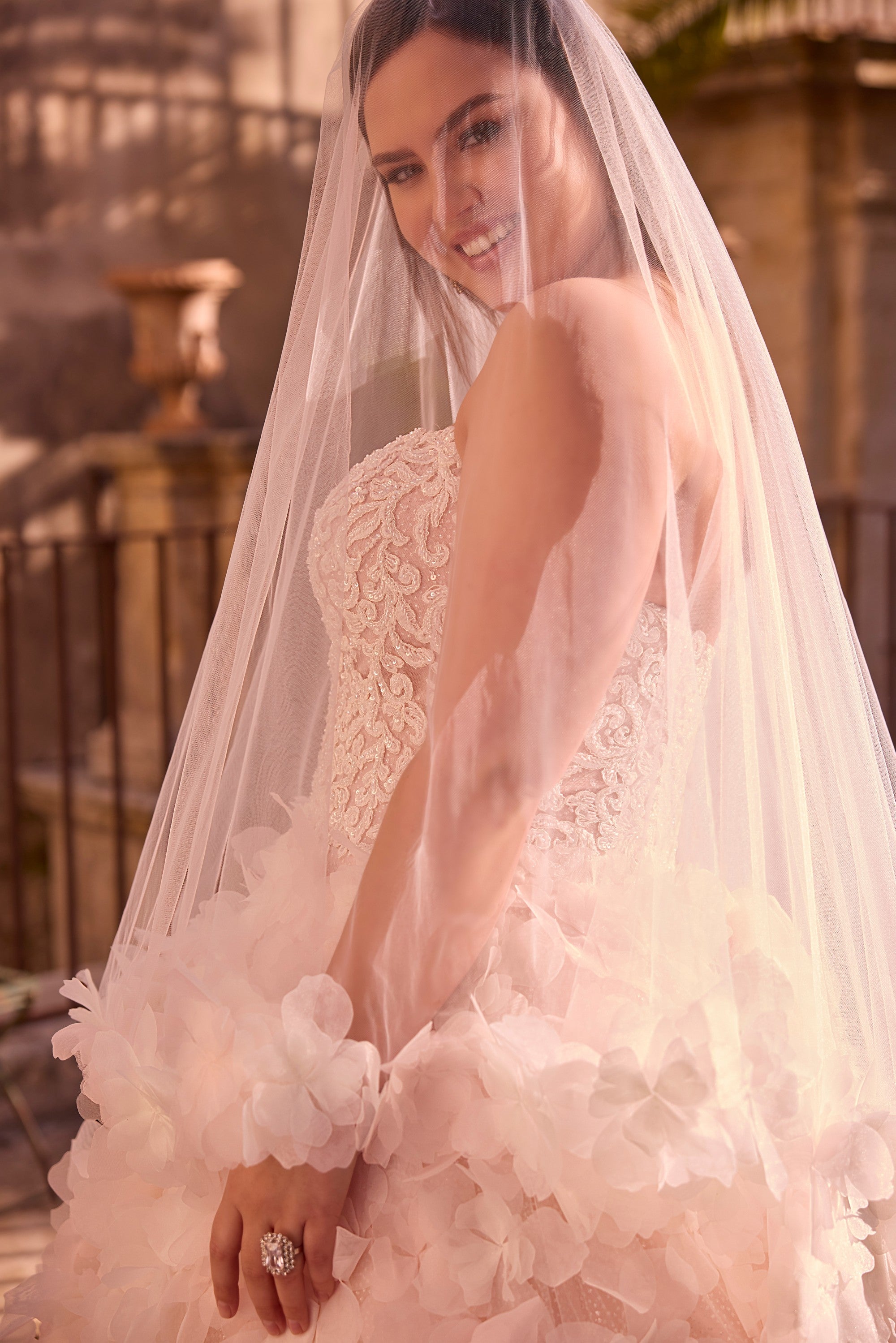 69982 1 Amore Gowns 69982_0060