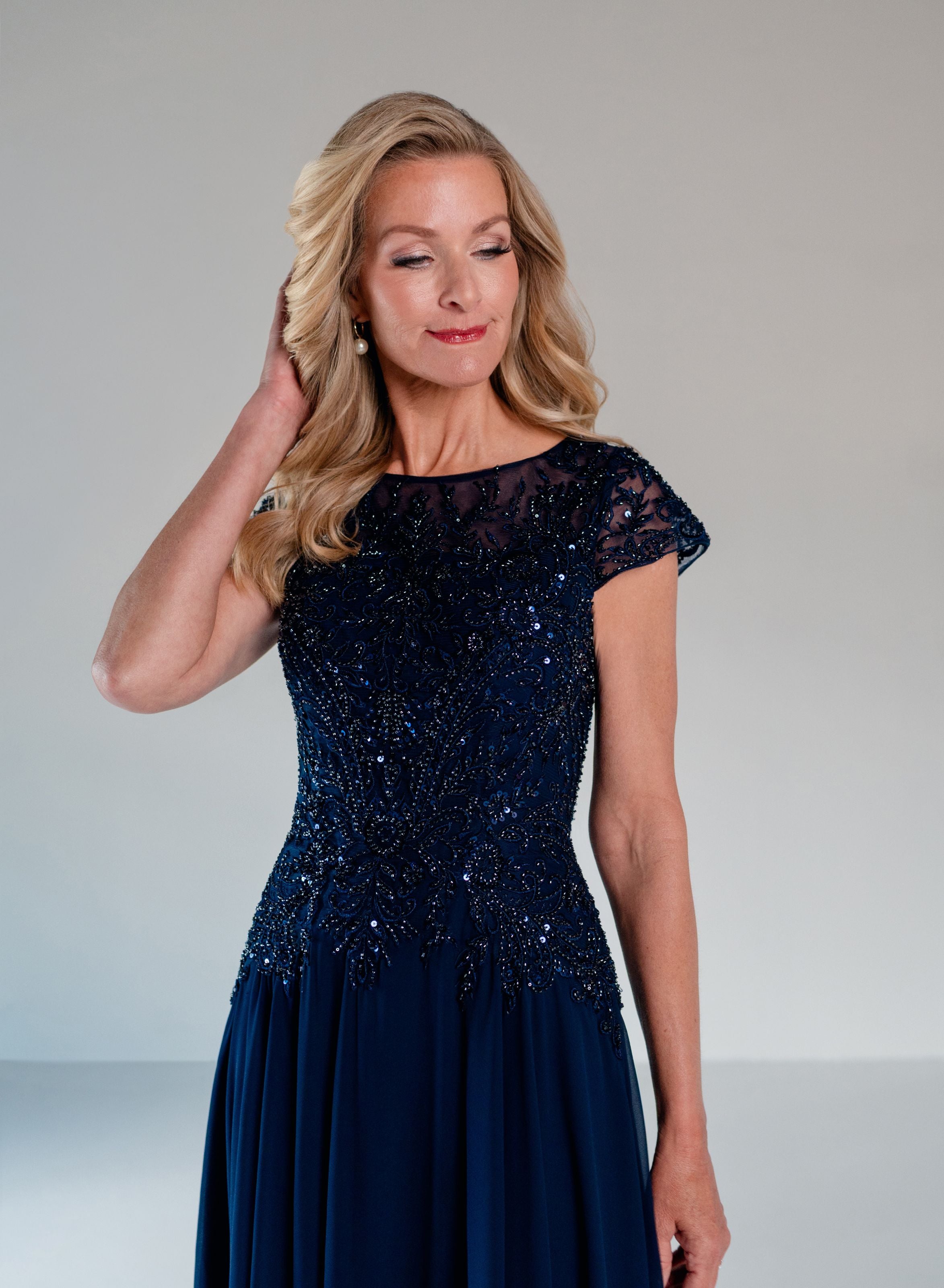 Style: 17322 Amore Gowns 6_f77c9c52-3650-470d-bdd2-ed50a26aa665
