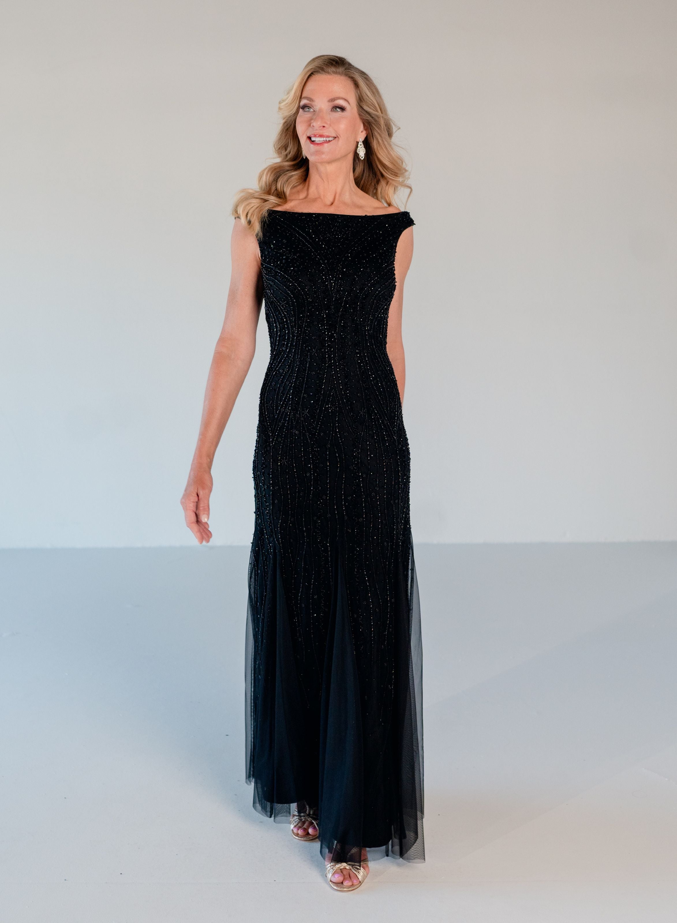 Style: 40588 Amore Gowns 7_9fa91ec0-1c3b-4e7d-a42e-b169503cab53