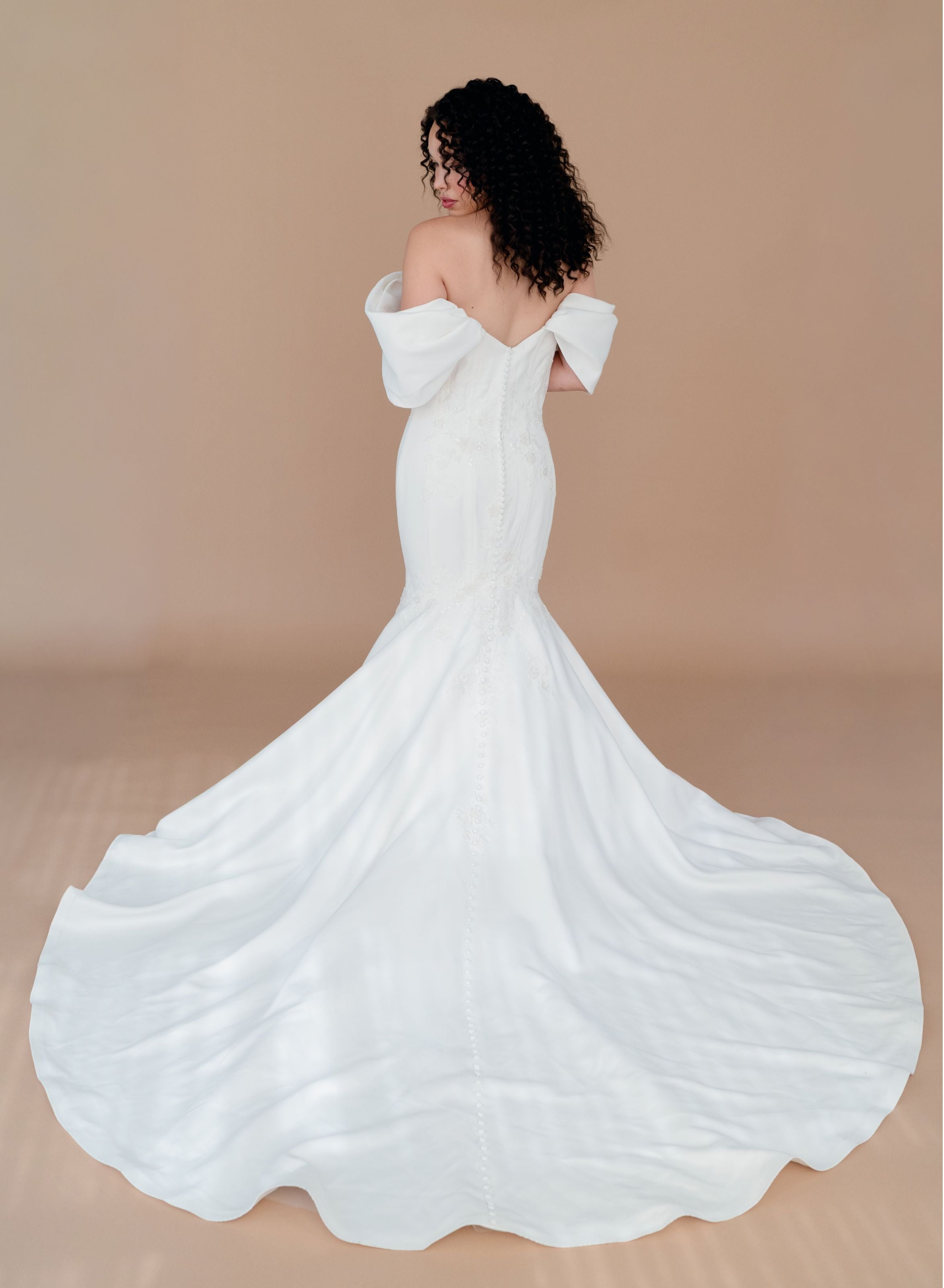 Style: 29519 Amore Gowns 7_ab8aebf5-a34a-4f84-a80c-892188be857c