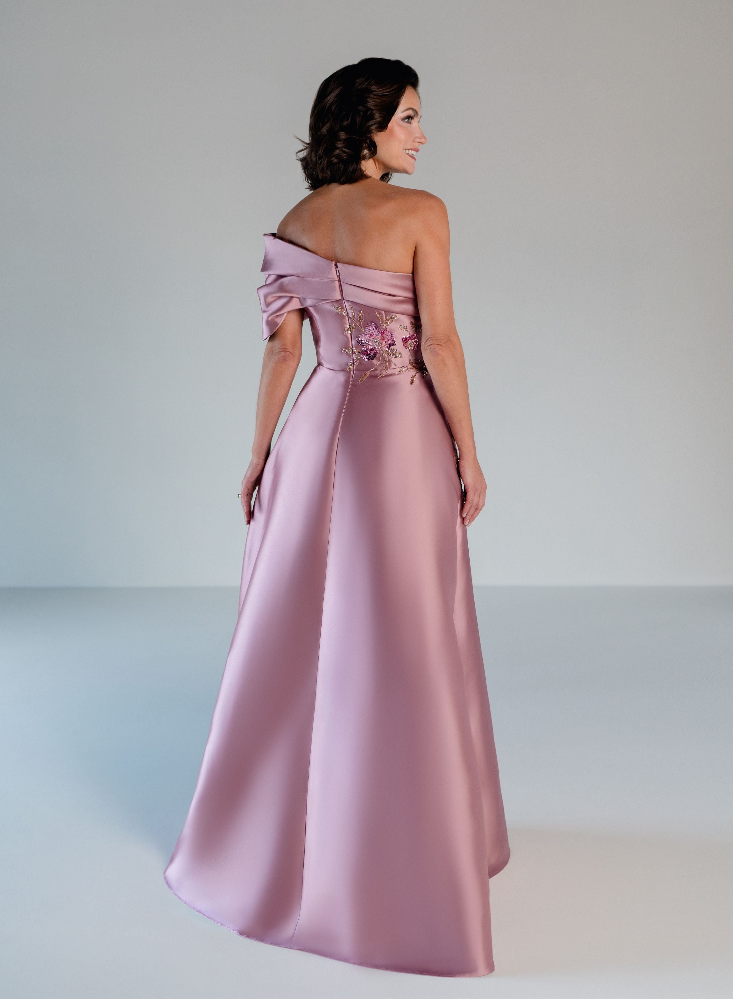Style: 17308 Amore Gowns 8_90ddef29-853f-4b08-9dca-779486ce9d5c