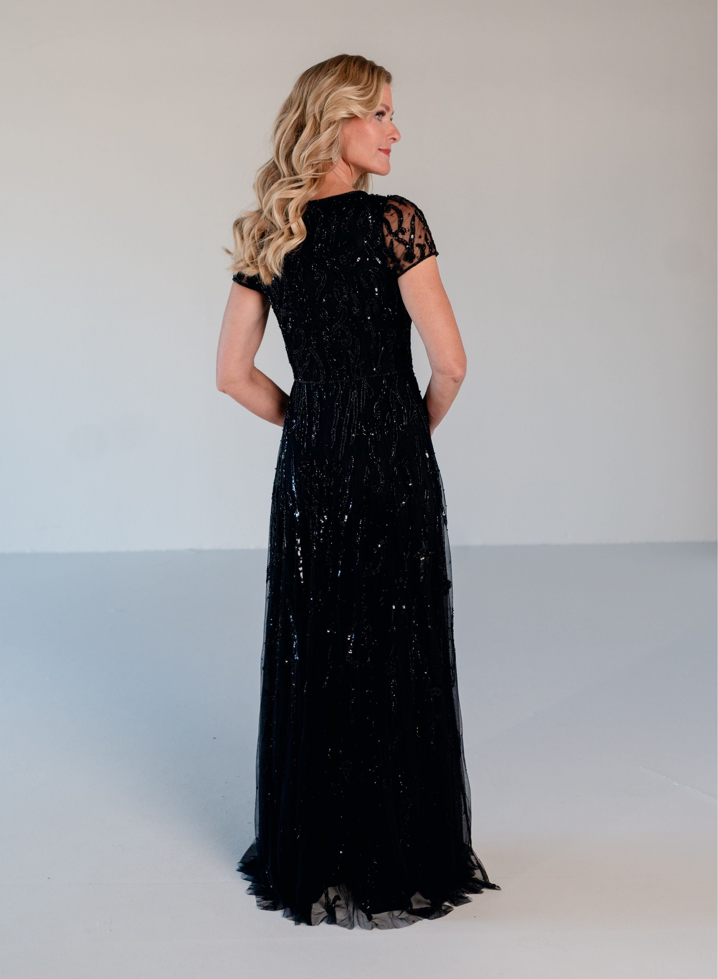 Style: 40583 Amore Gowns 8_92ef9558-3a98-4fe2-9131-b91162ec1dcb