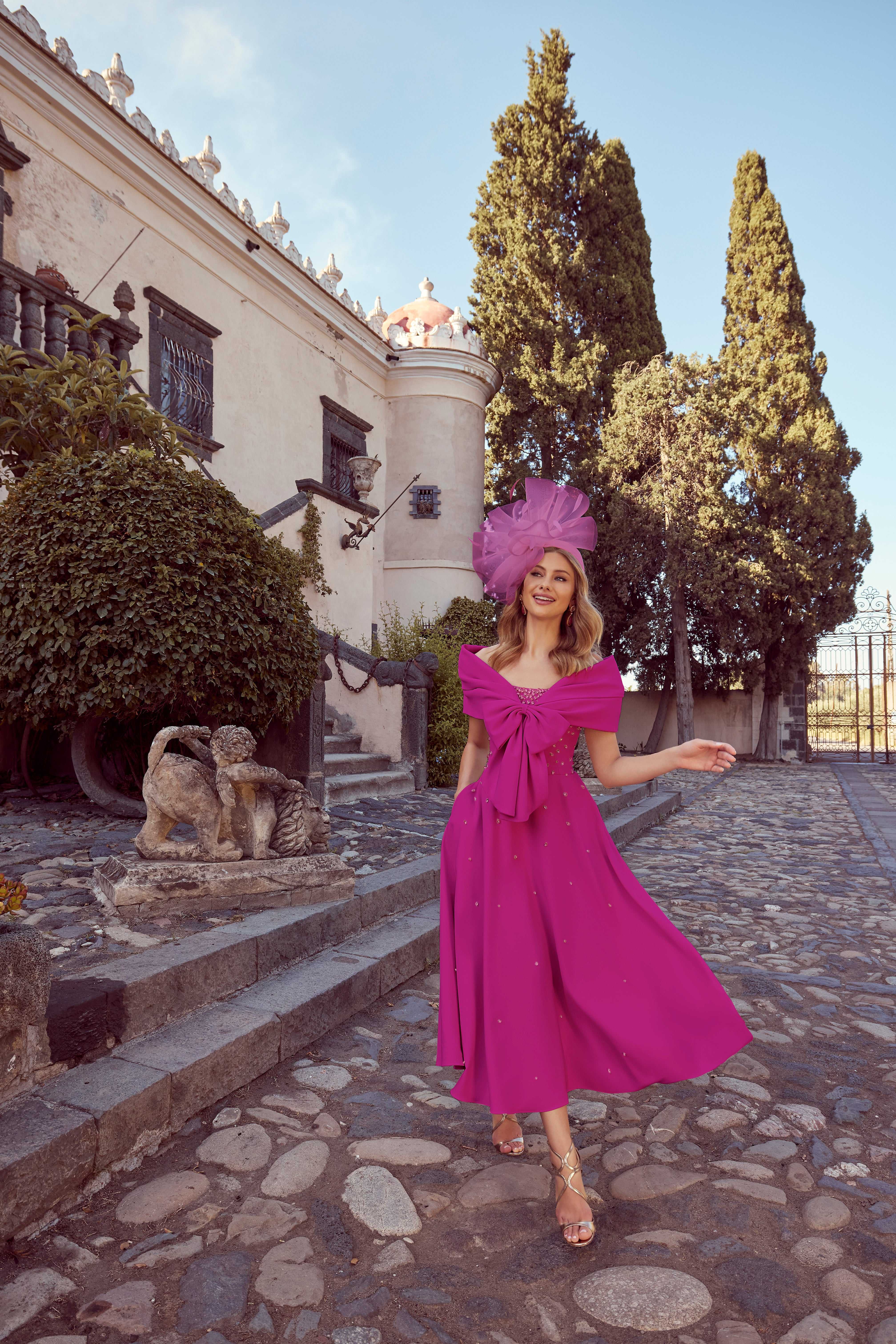 992402 Magenta Amore Gowns 992402_Magenta