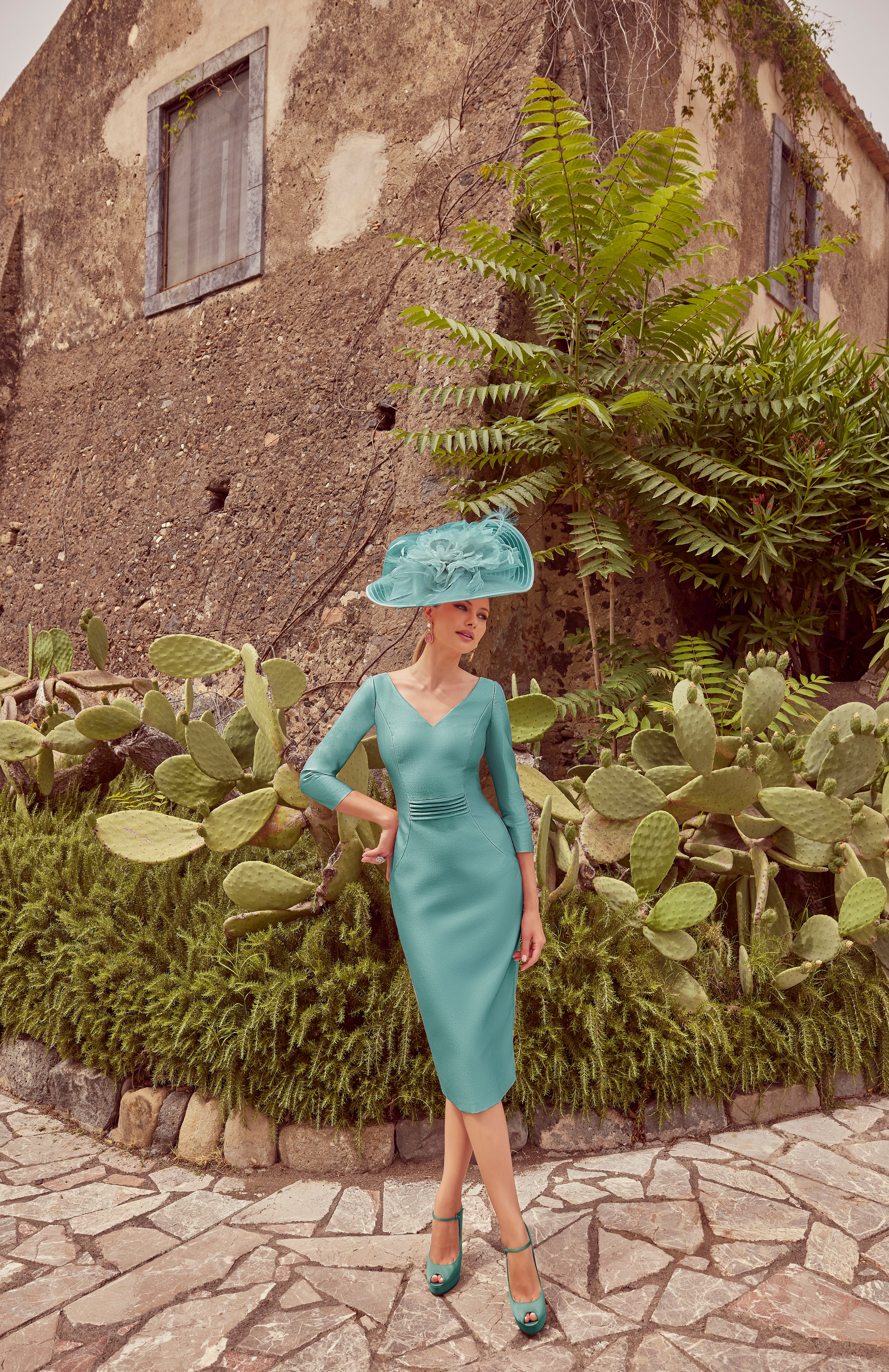 992414 Aqua Amore Gowns 992414_006_Aqua