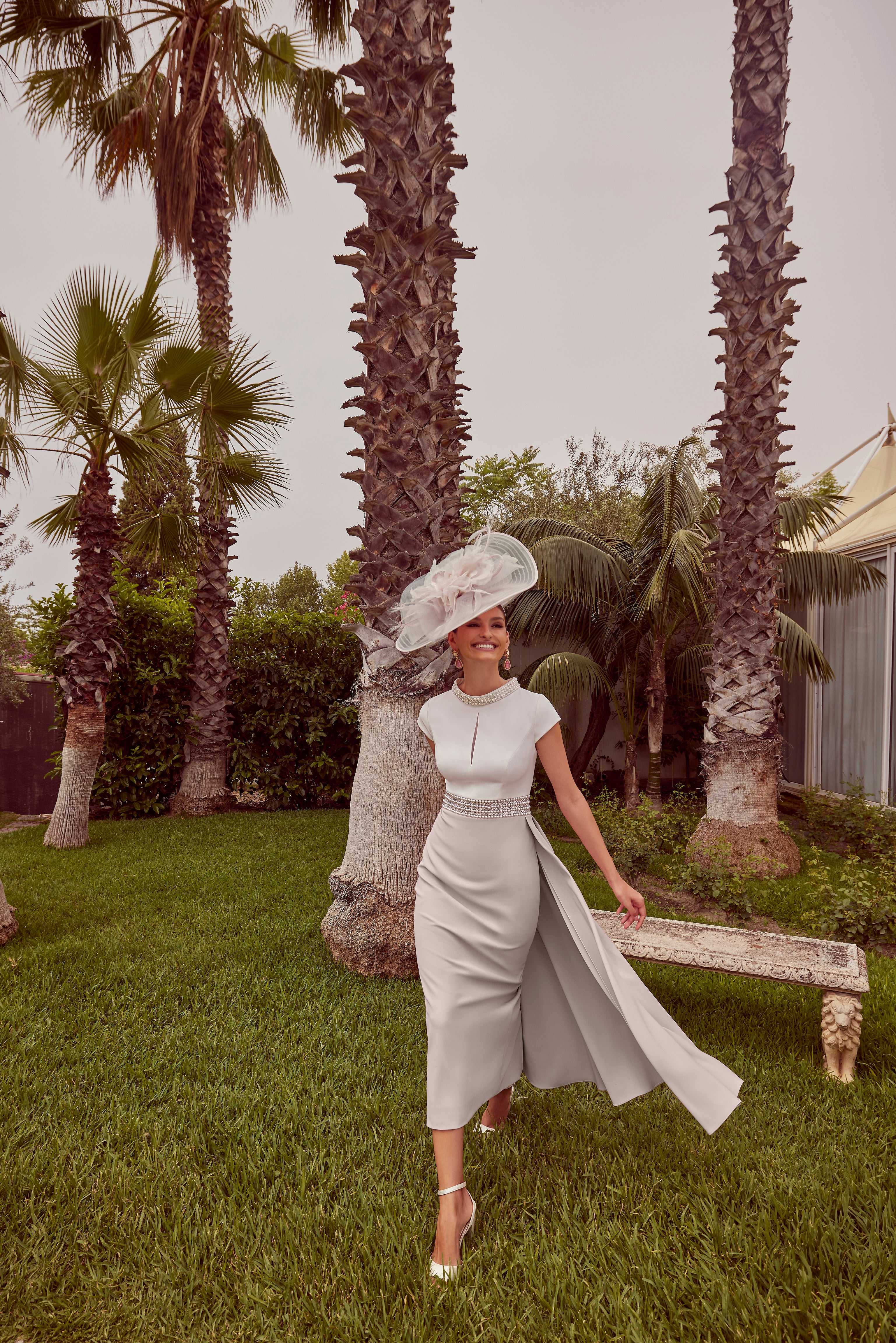 992415 Ivory Amore Gowns 992415_Ivory_Taupe