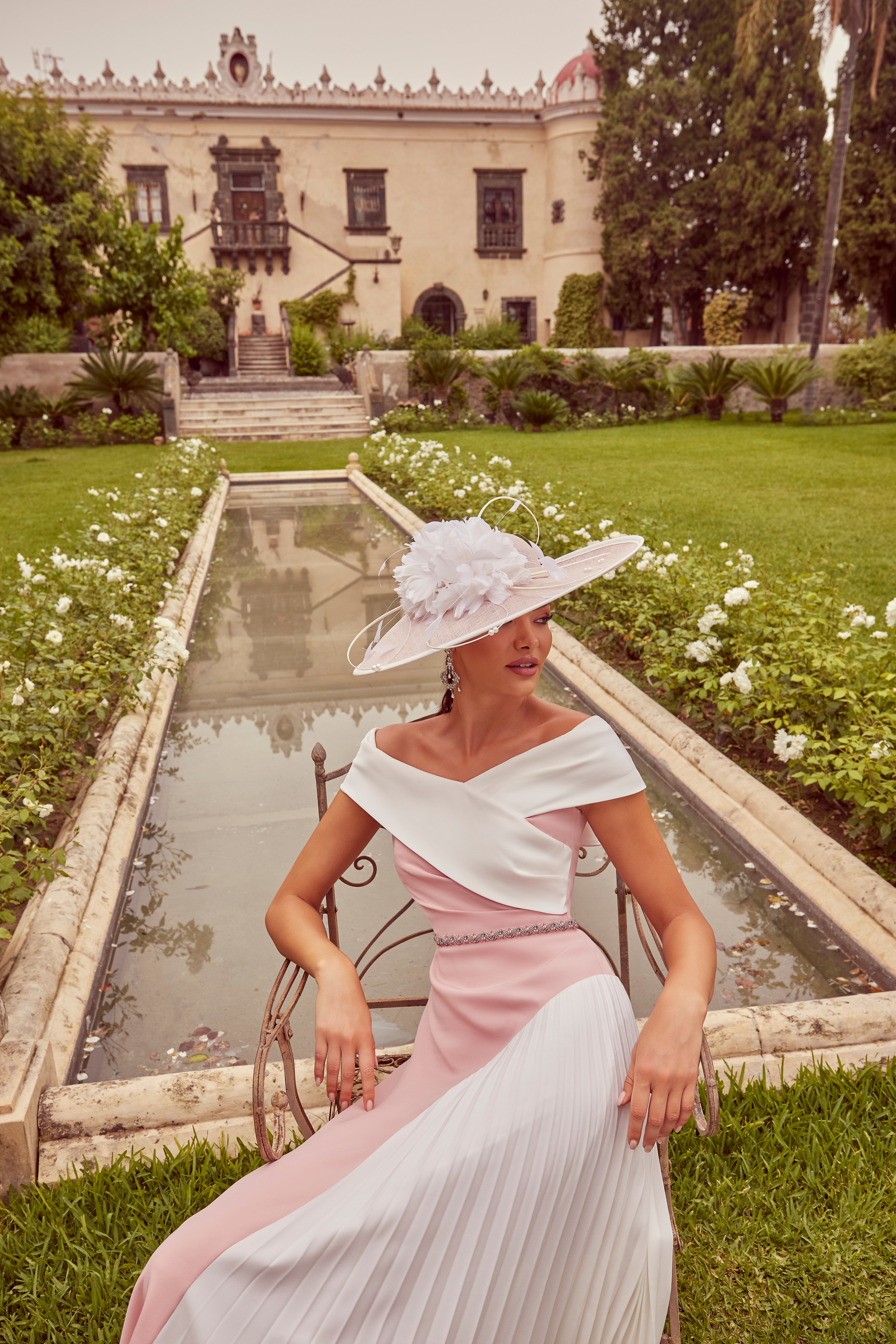 992418 Amore Gowns 992418_035