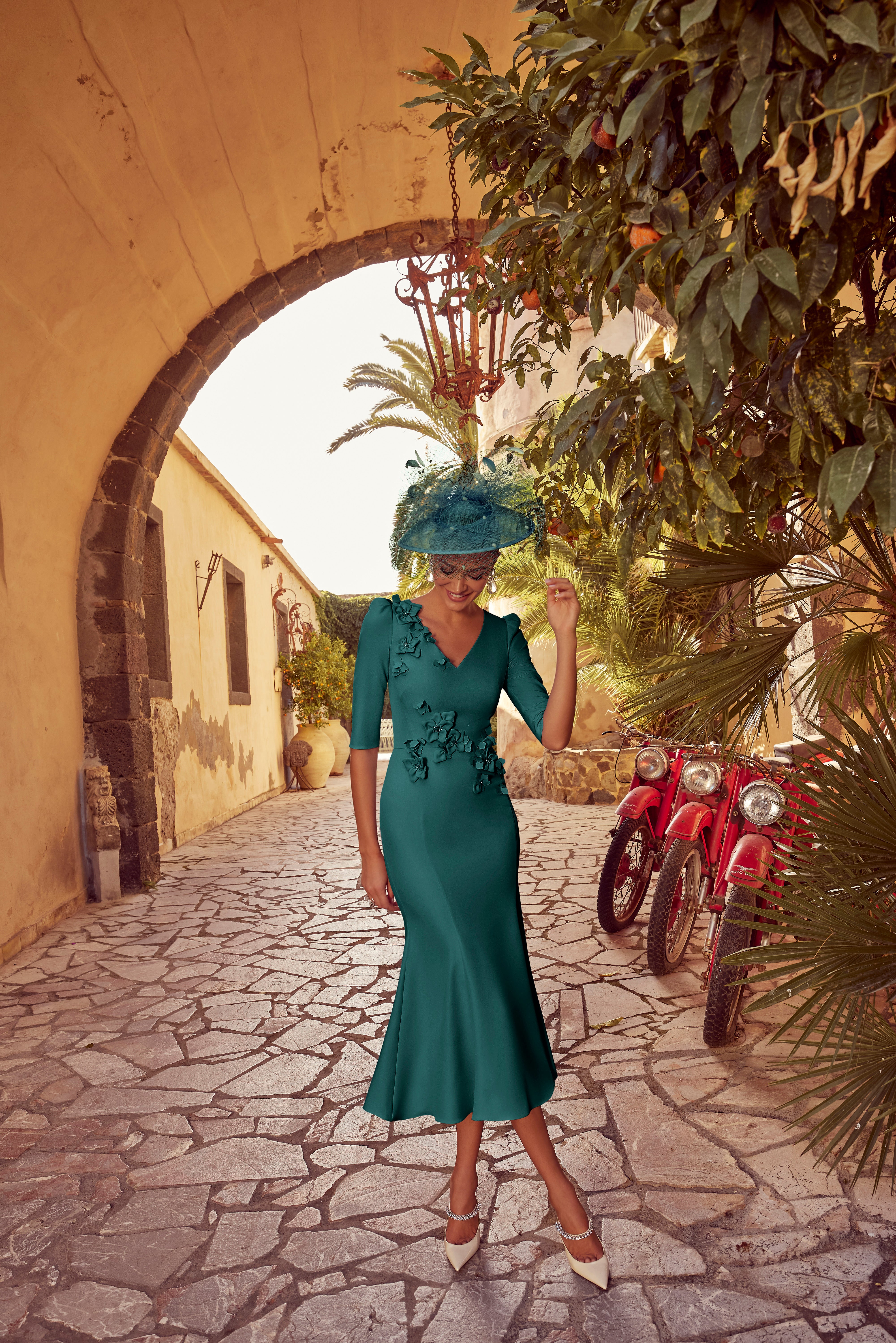 992432 Emerald Amore Gowns 992432_Emerald
