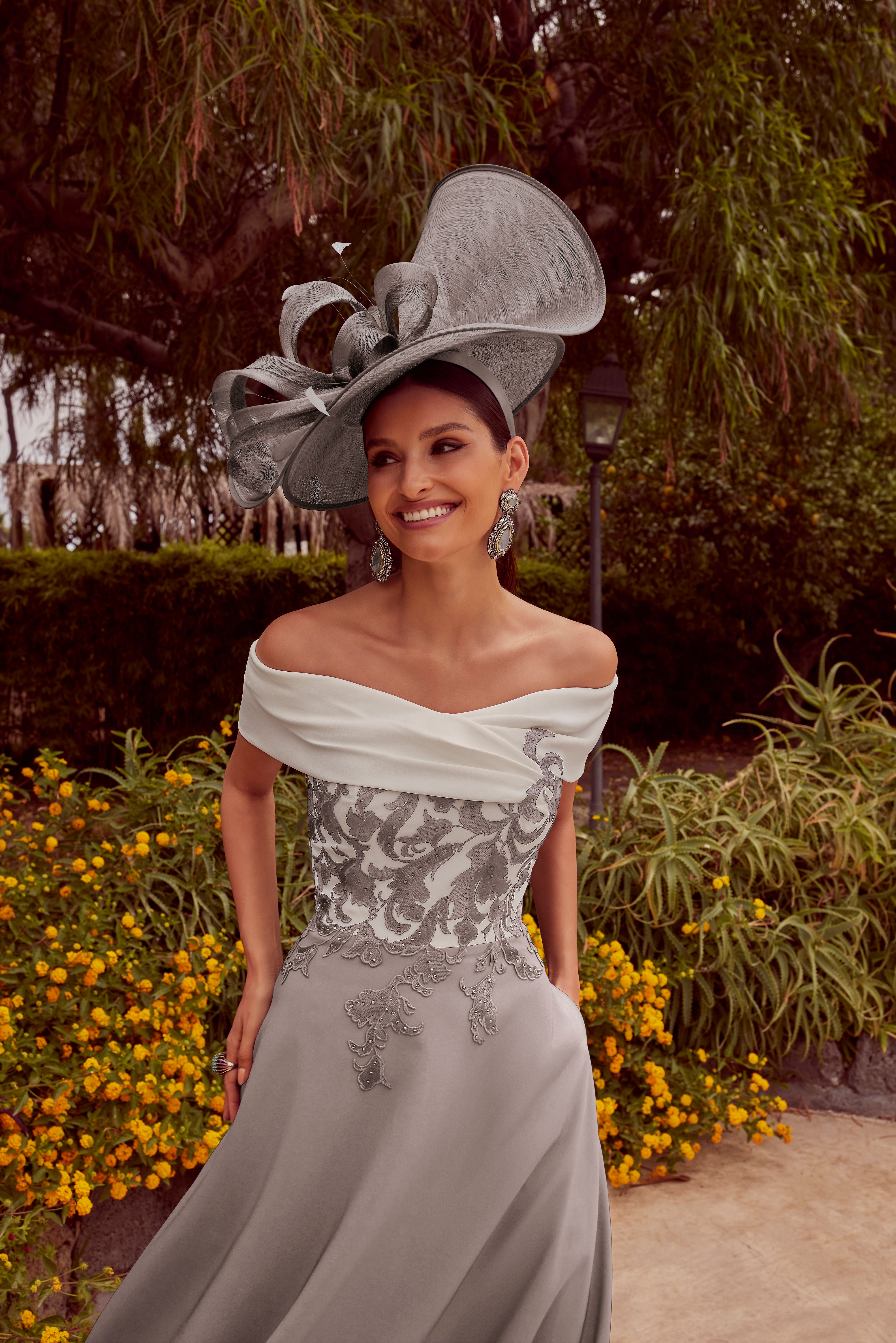 992435 Taupe Amore Gowns 992435_008_TAUPEIVORY