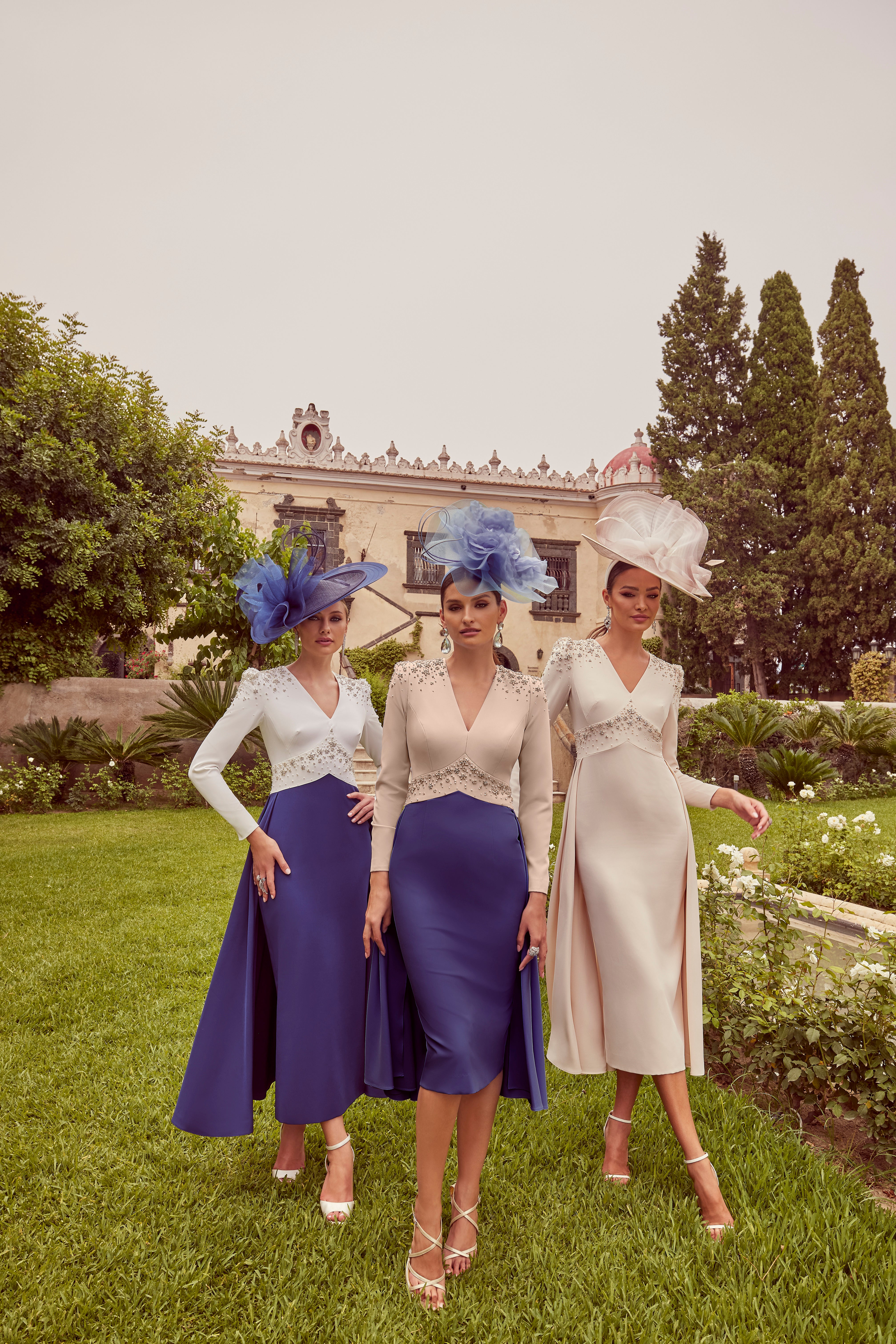 992438 Navy Amore Gowns 992438_OldGold_Navy