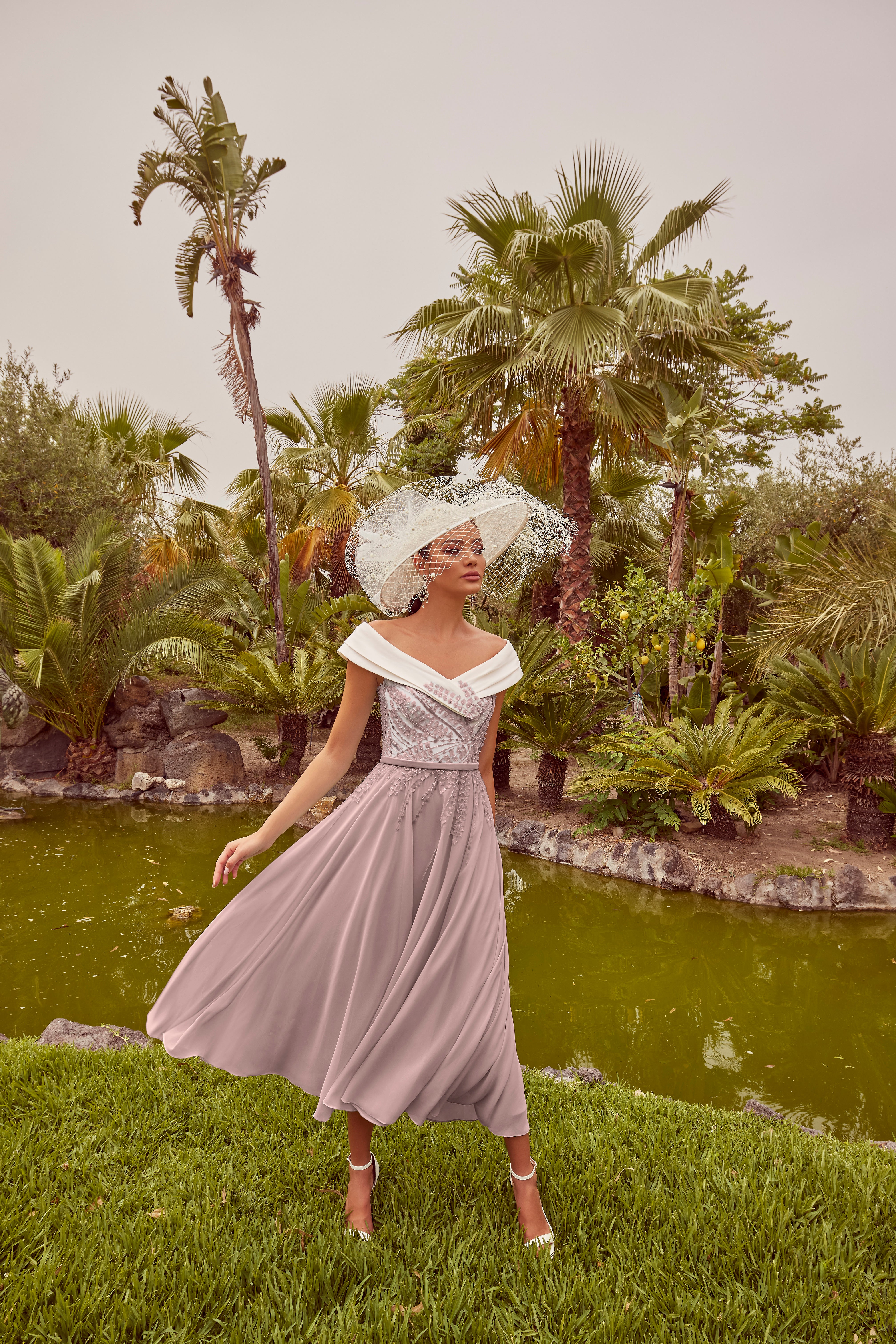 992439 Ivory Amore Gowns 992439_Mushroom_Ivory