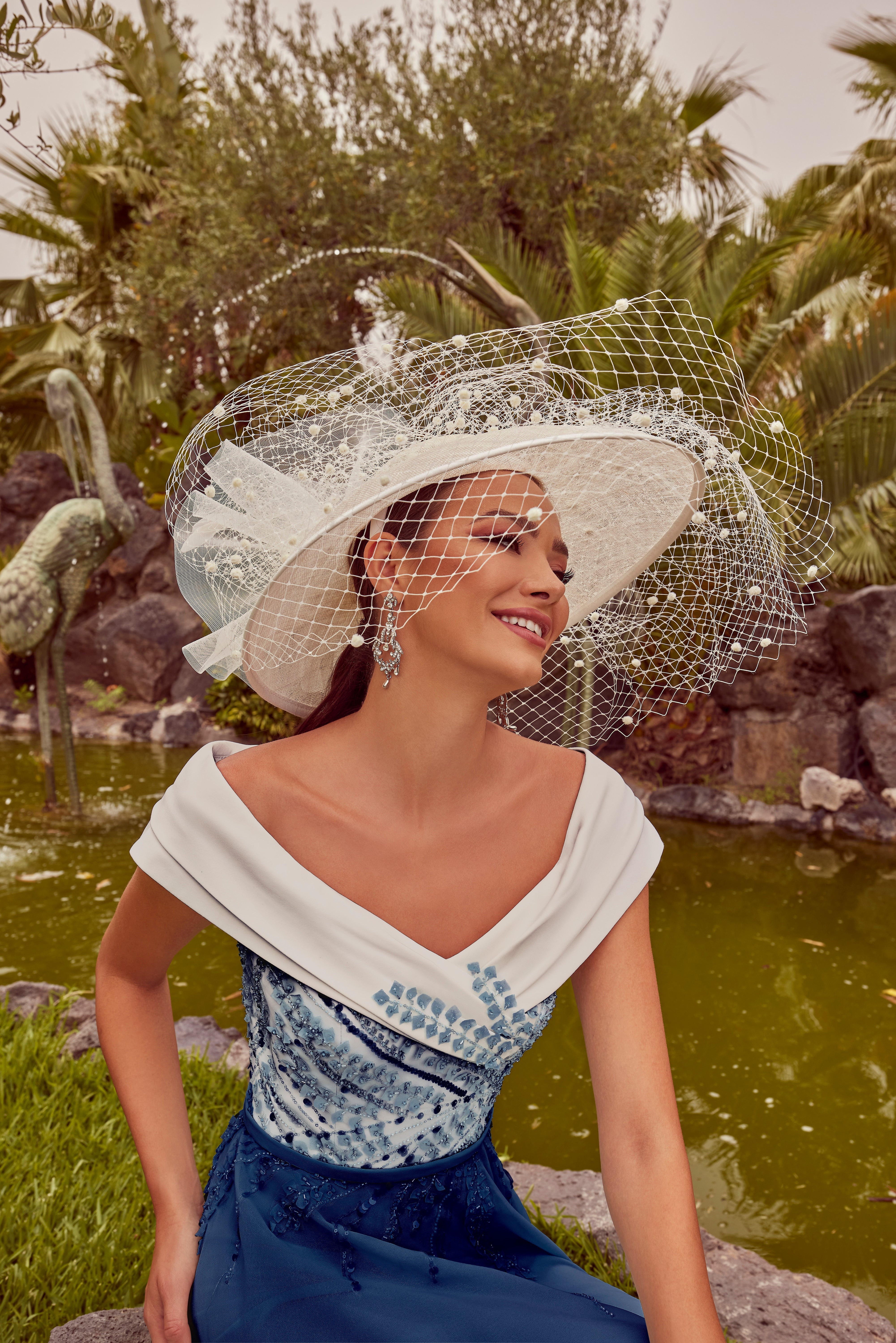 992439 Navy Amore Gowns 992439_Navy_Ivory