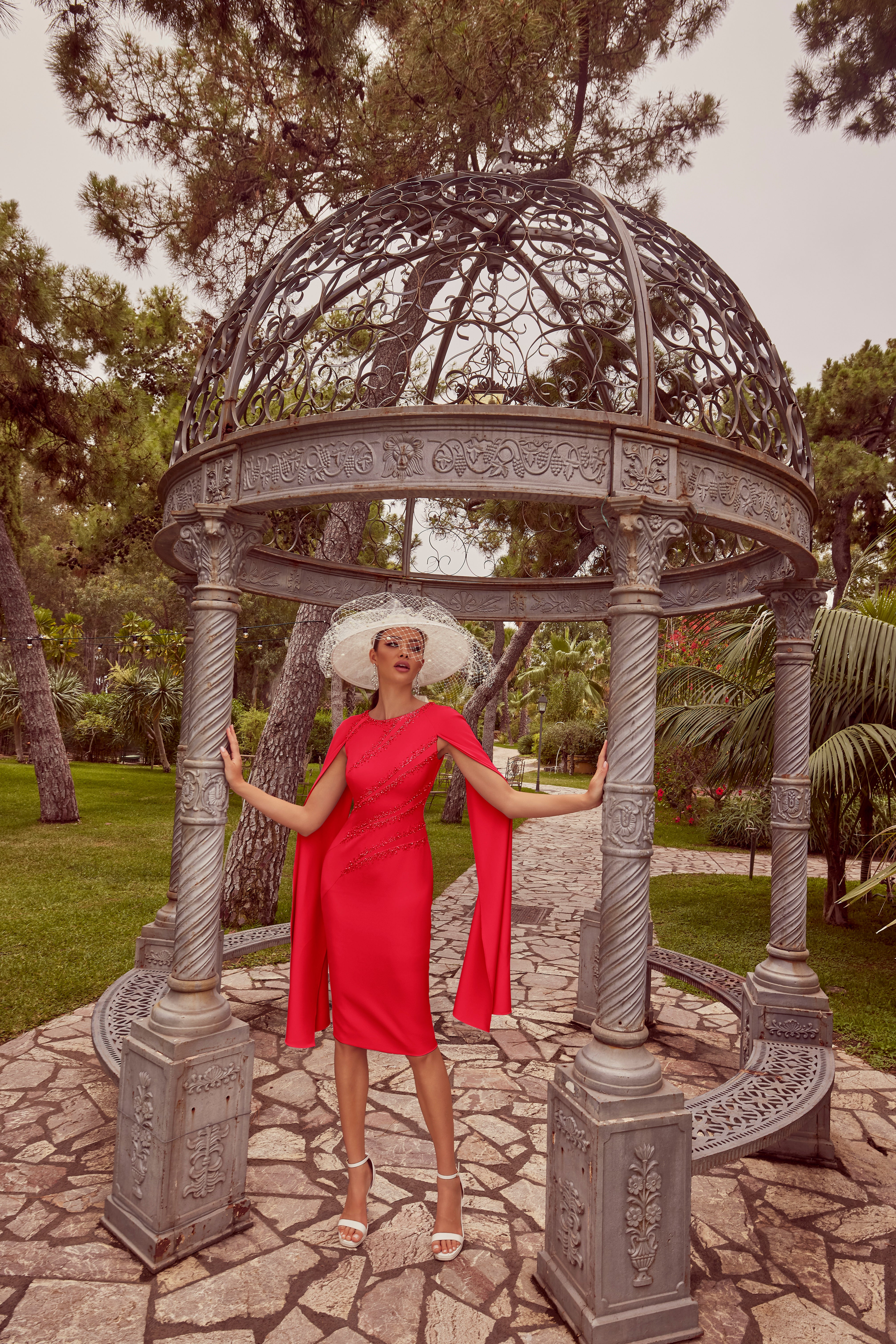 992444 Red Amore Gowns 992444_008_REDRED