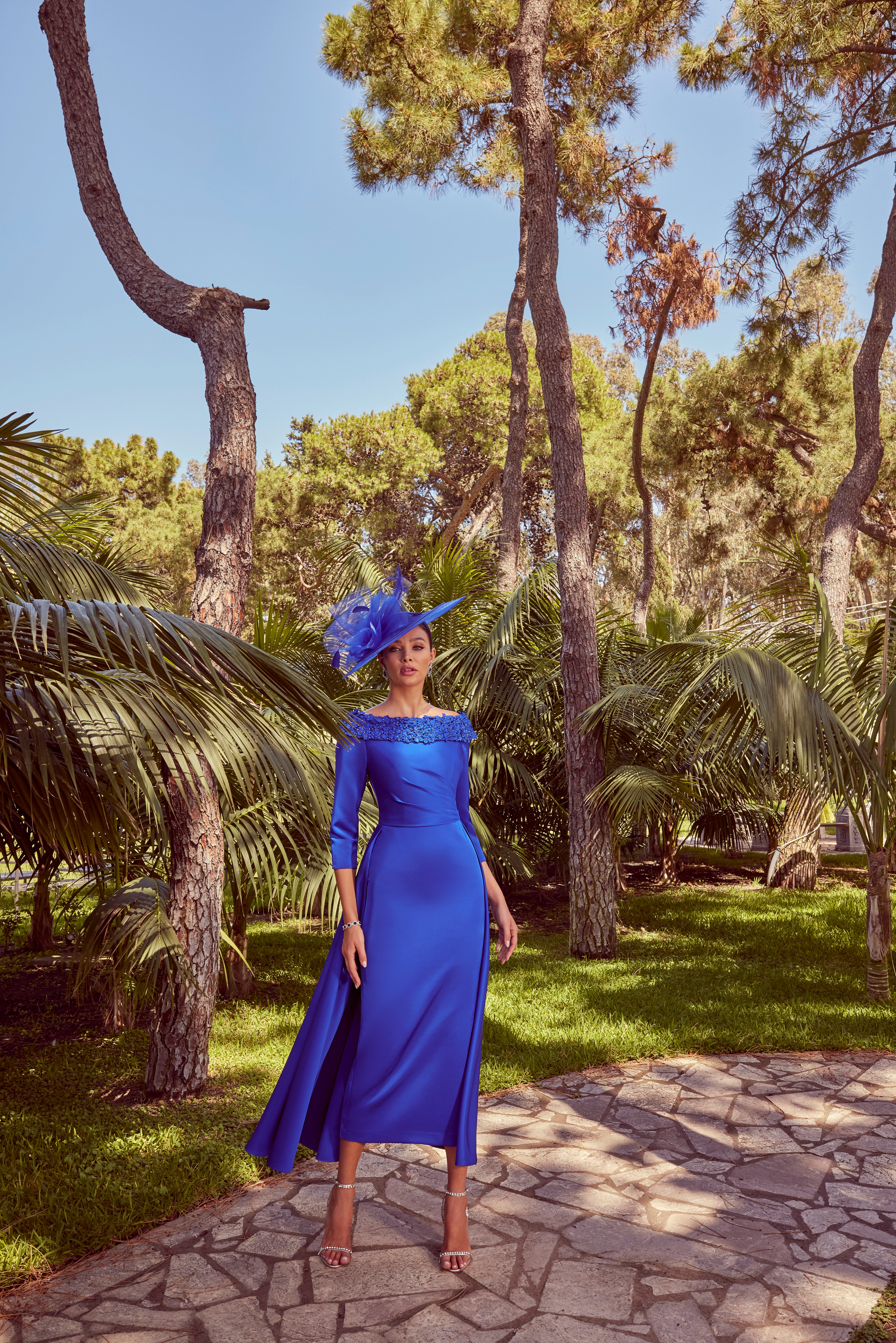 992451 Amore Gowns 992451_004