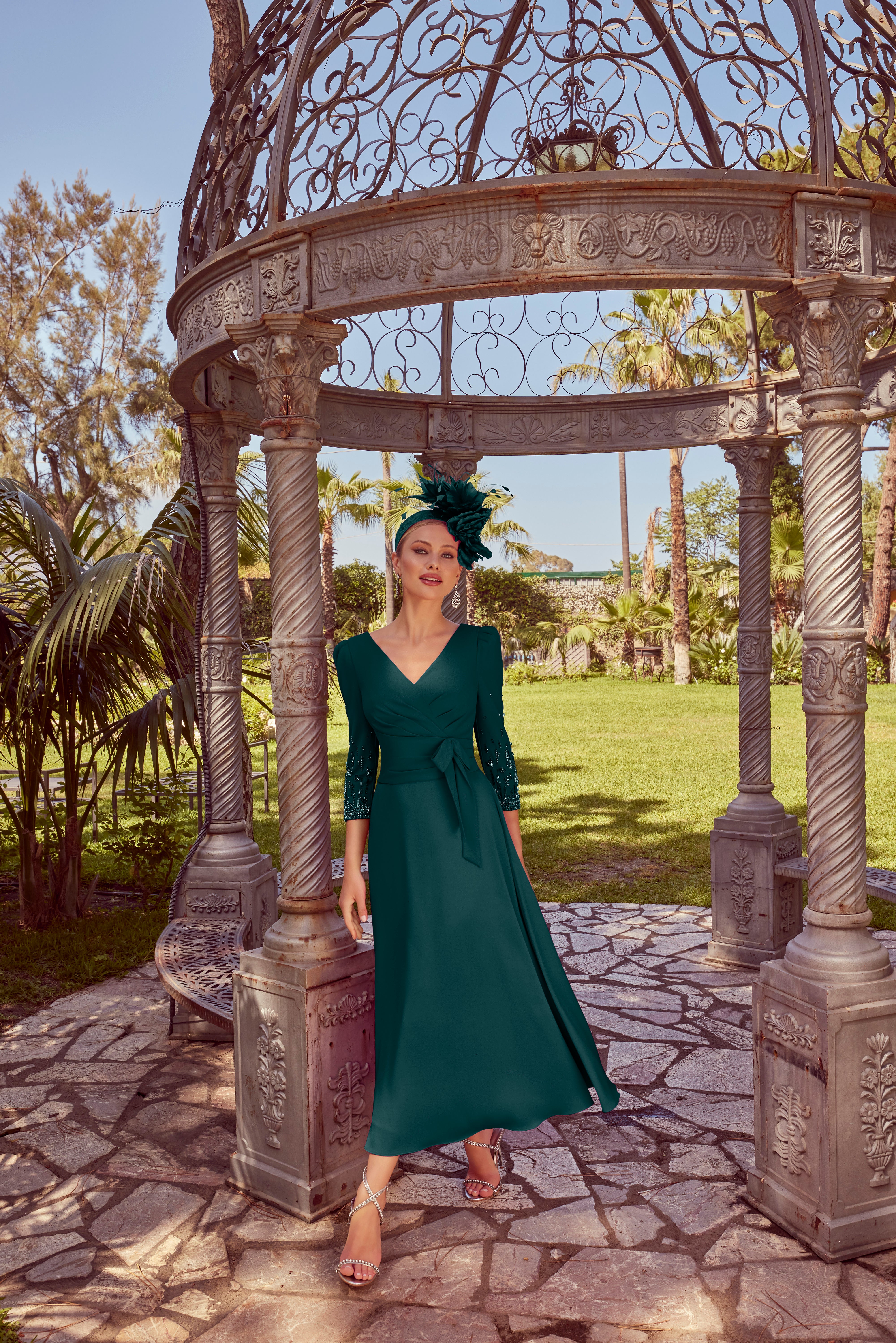 992455 Emerald Amore Gowns 992455_019_EMERALD