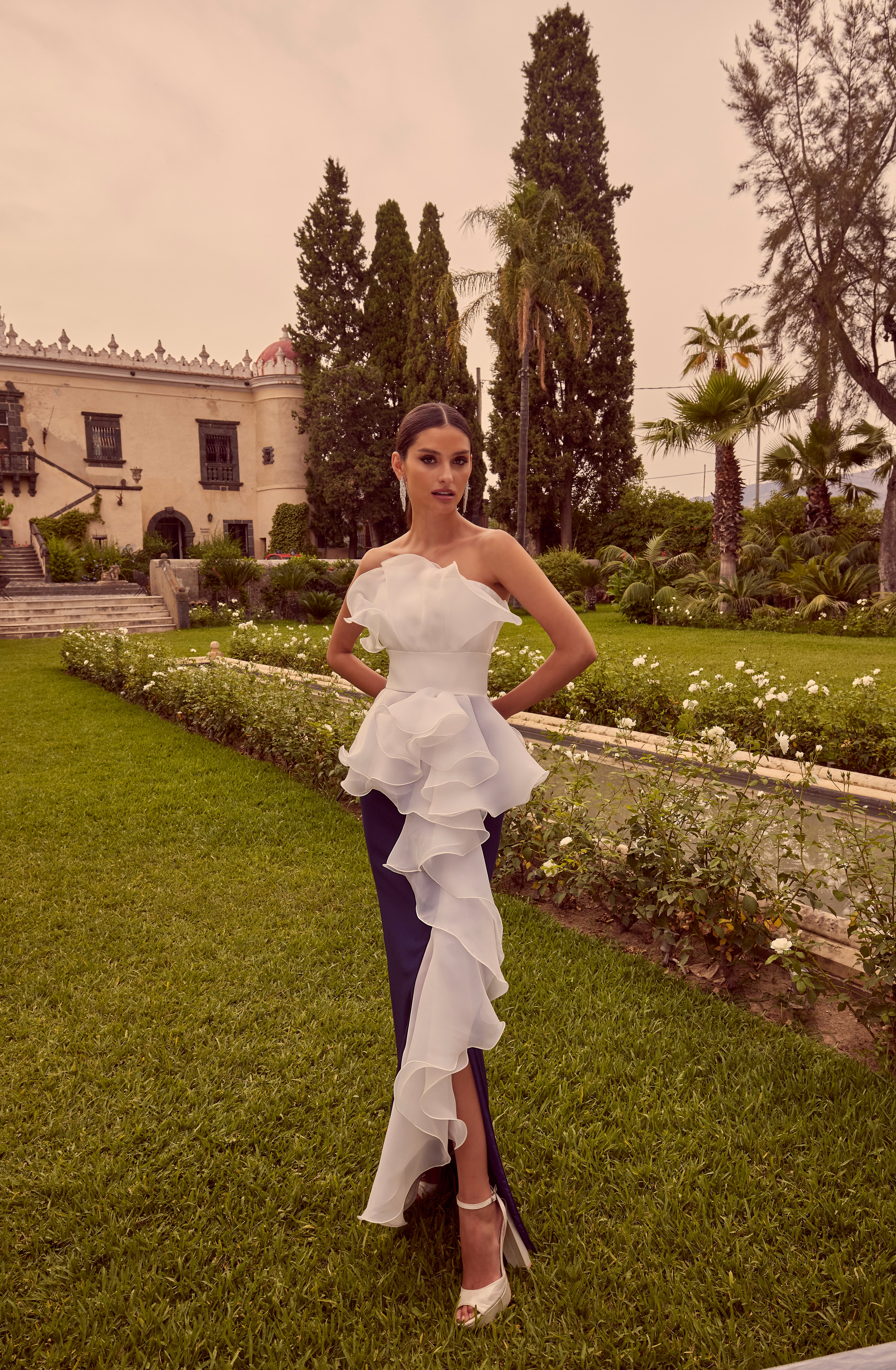992475 Amore Gowns 992475_011