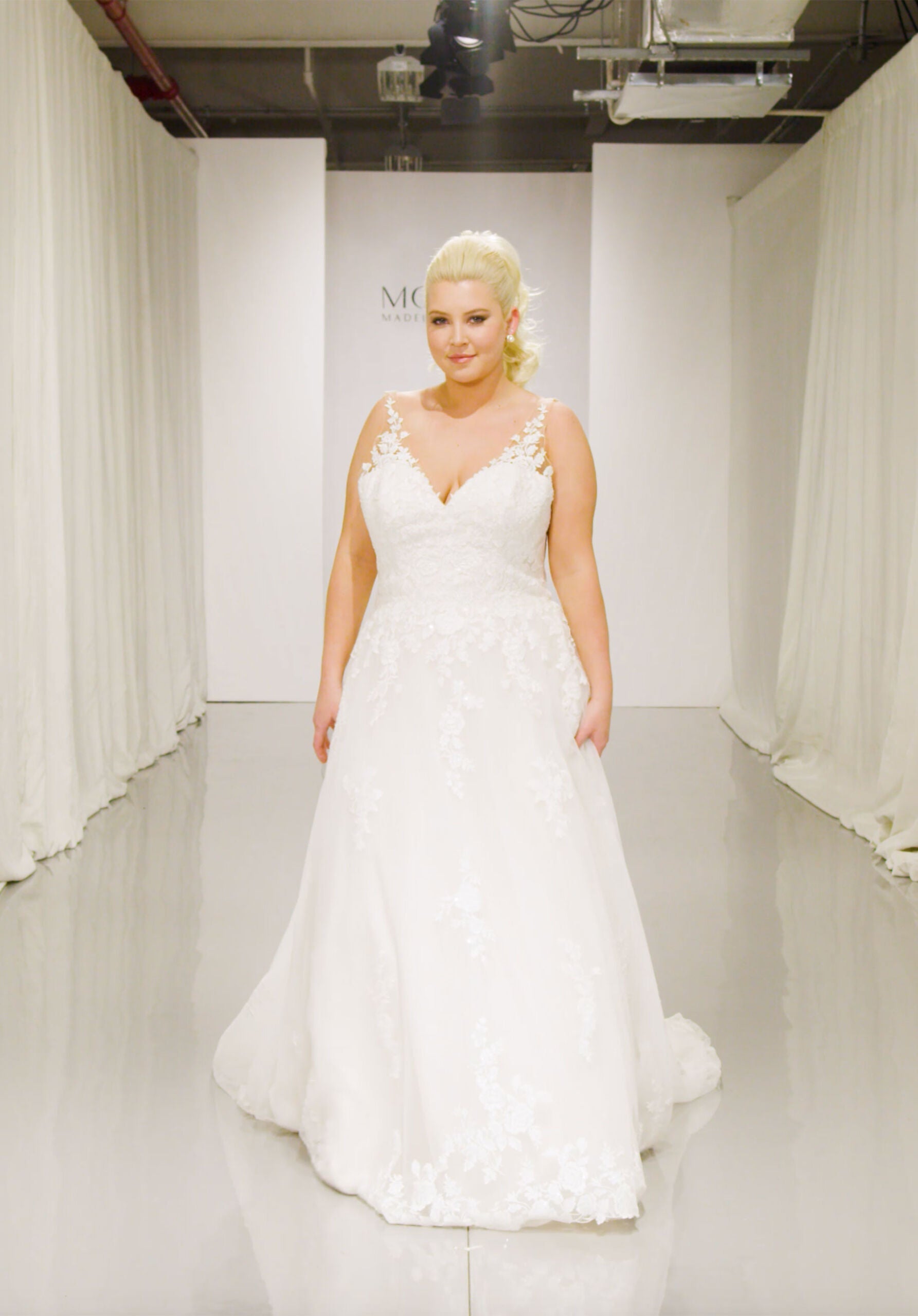 Arlene Wedding Dress Amore Gowns Arlene-3302-scaled