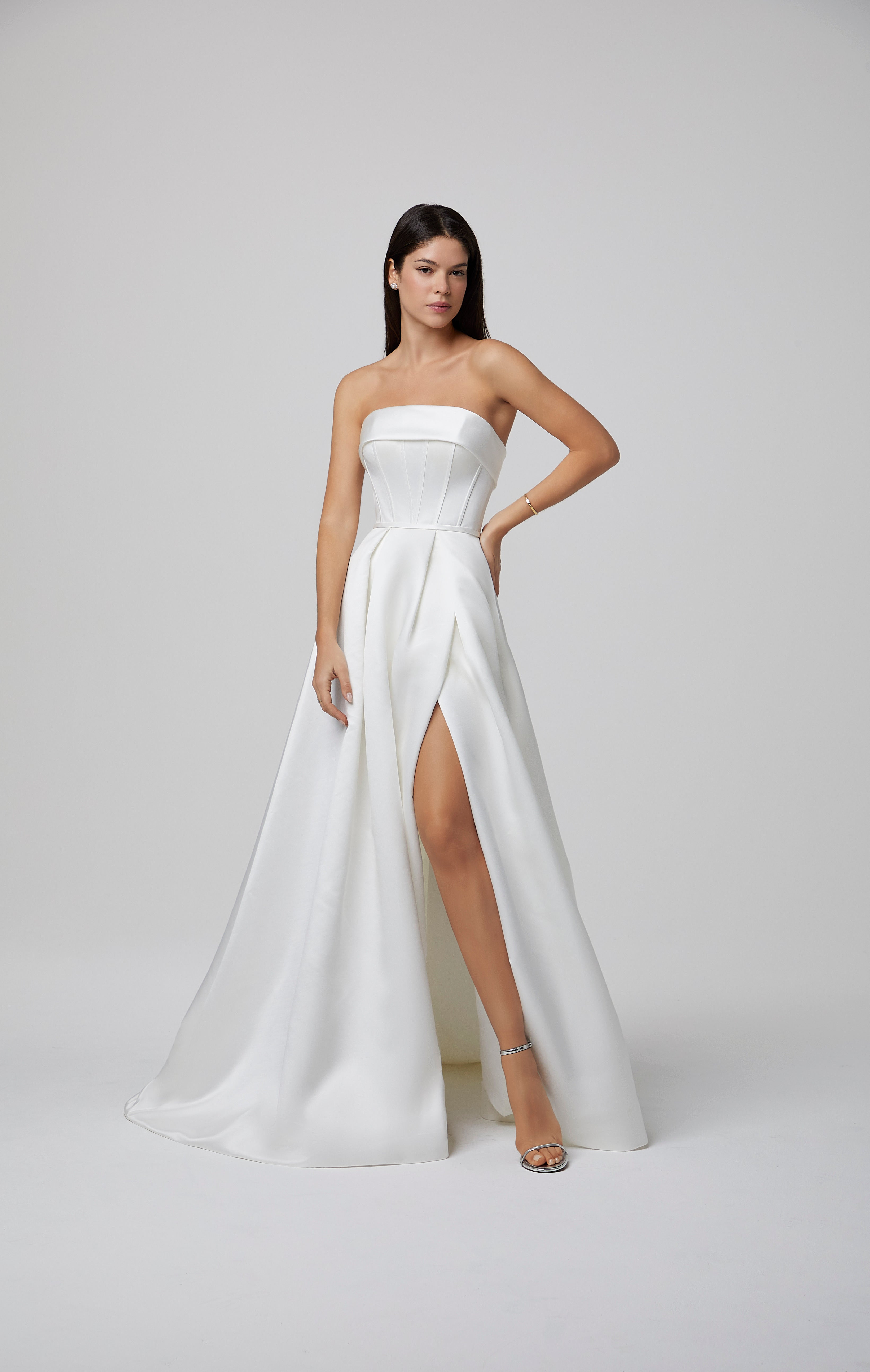 Romi Amore Gowns E2675-0131