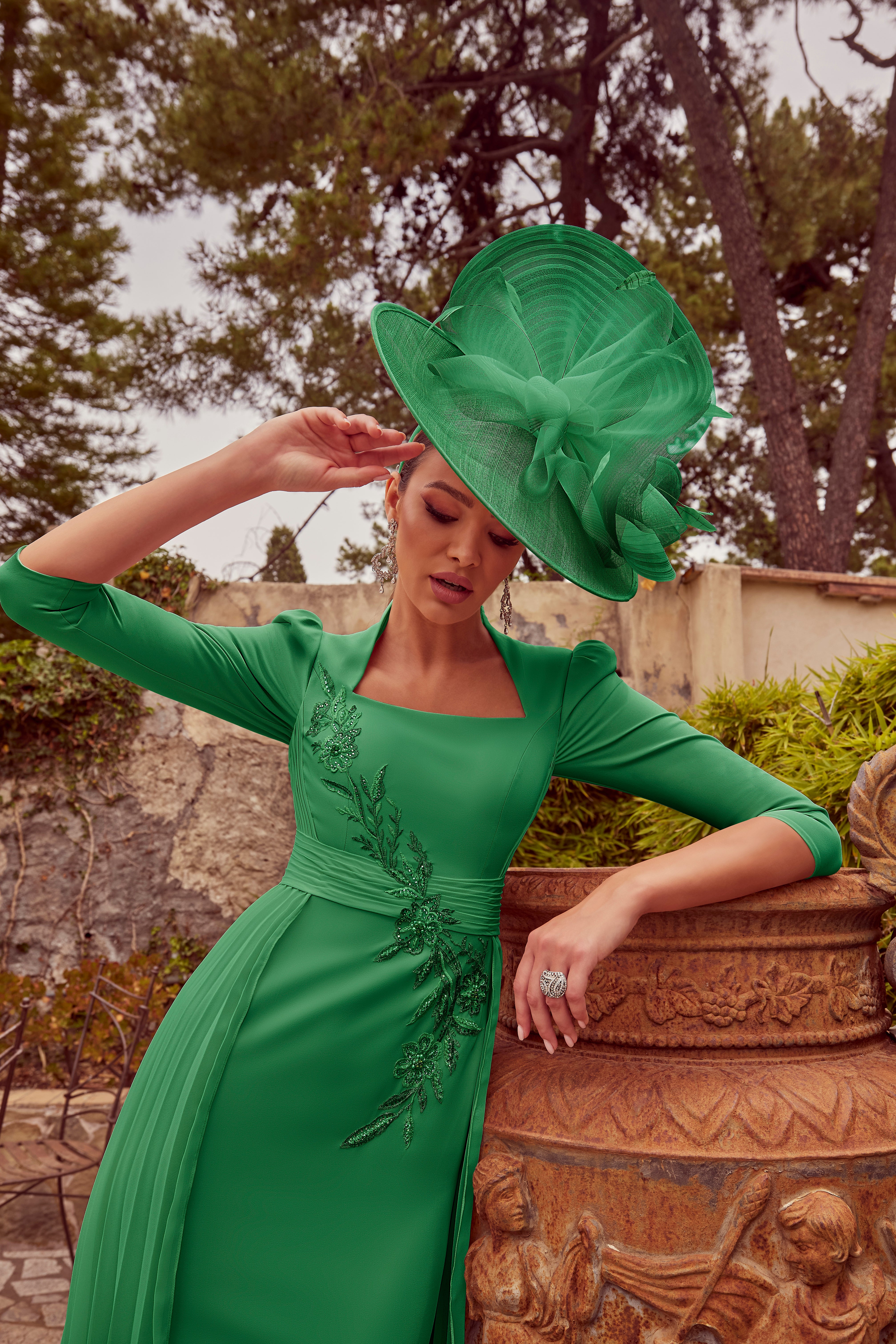 SHOT04 Shamrock Amore Gowns SHOT04_992411_035_Shamrock