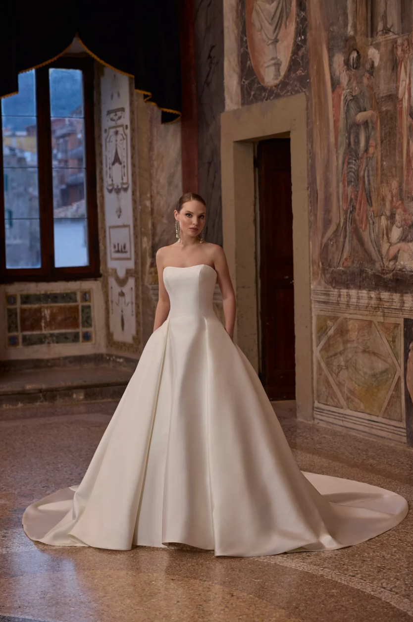 Alivette Wedding Dress