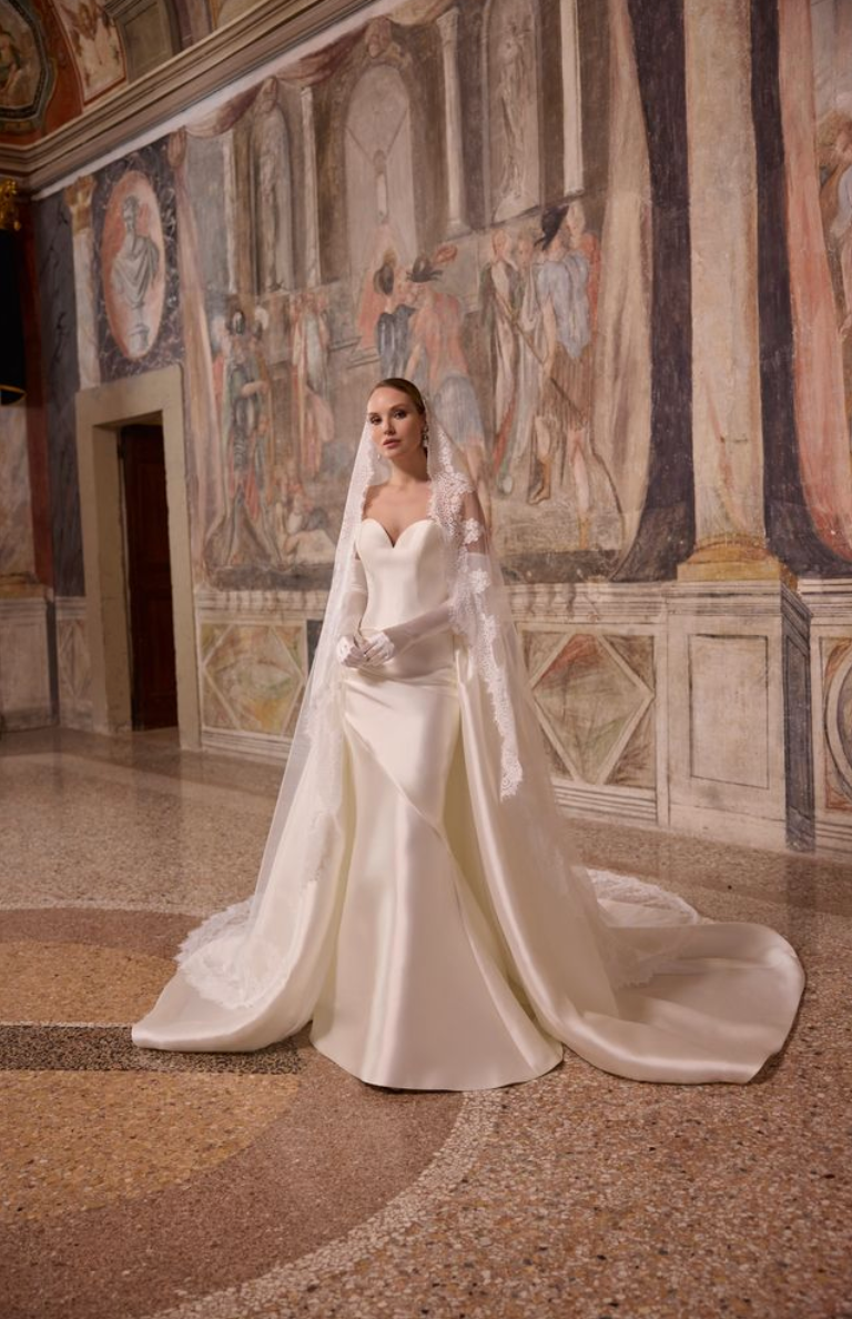 Agostina Wedding Dress Amore Gowns Screenshot_2026-07-21_at_10.07.35_pm