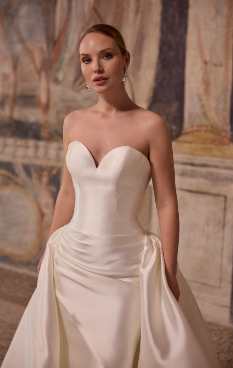 Agostina Wedding Dress Amore Gowns Screenshot_2026-07-21_at_10.08.05_pm