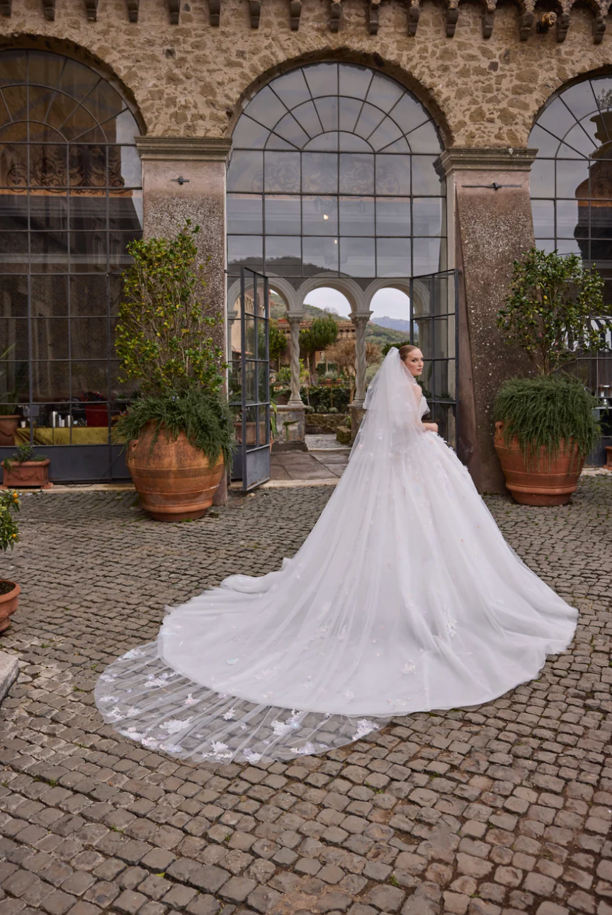 Apple Wedding Dress