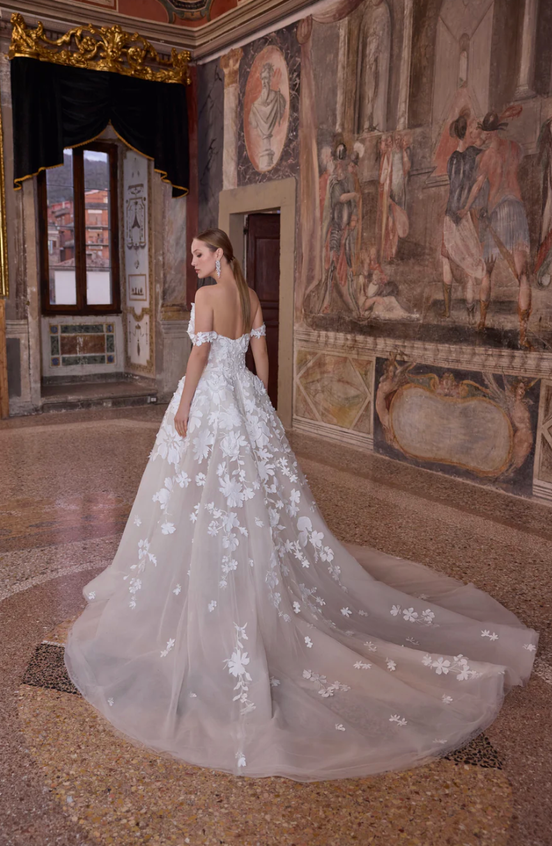 Aki Wedding Dress Amore Gowns Screenshot_2026-07-24_at_5.43.56_pm