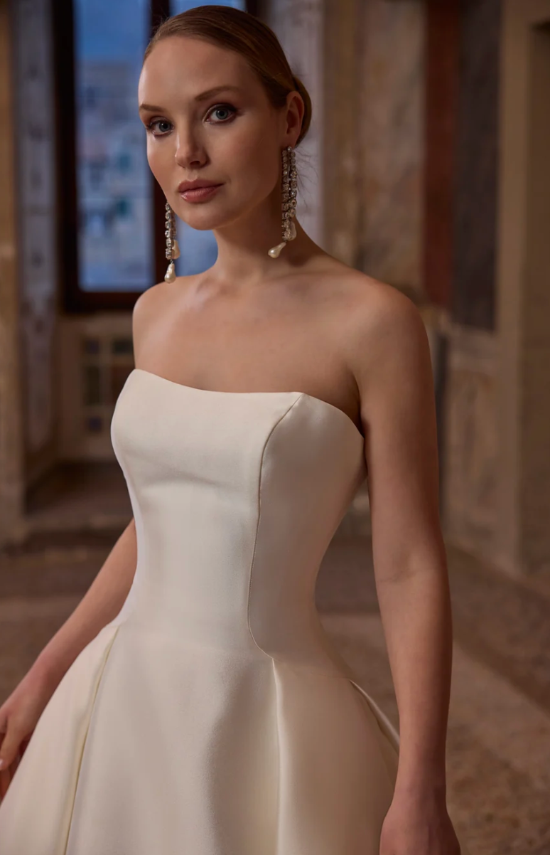 Alivette Wedding Dress