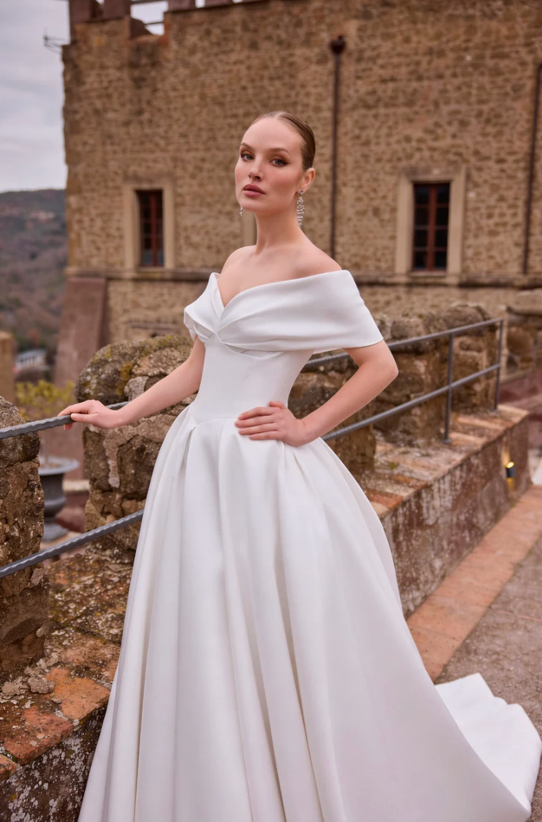 Amias Wedding Dress