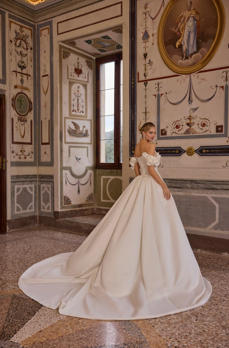 Anahi Wedding Dress