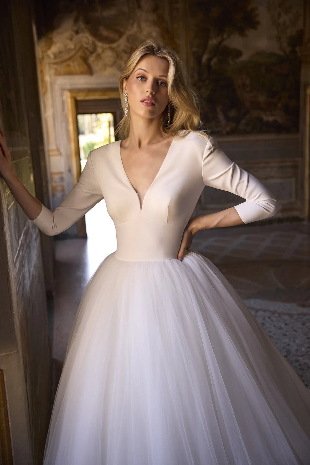 63232 Amore Gowns imgi_106_63232_00536_1728x_89efd15e-87e0-47b5-8af3-47e8351cdfc9