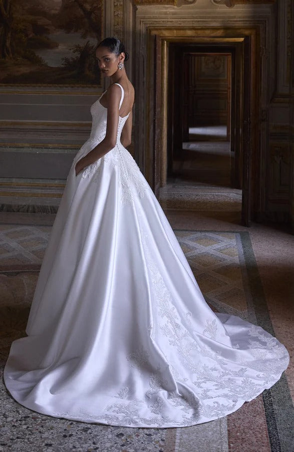 63219 Amore Gowns imgi_107_63219-10315_02178_1296x_1243e690-d8b3-45b5-a43e-d18da00b8169