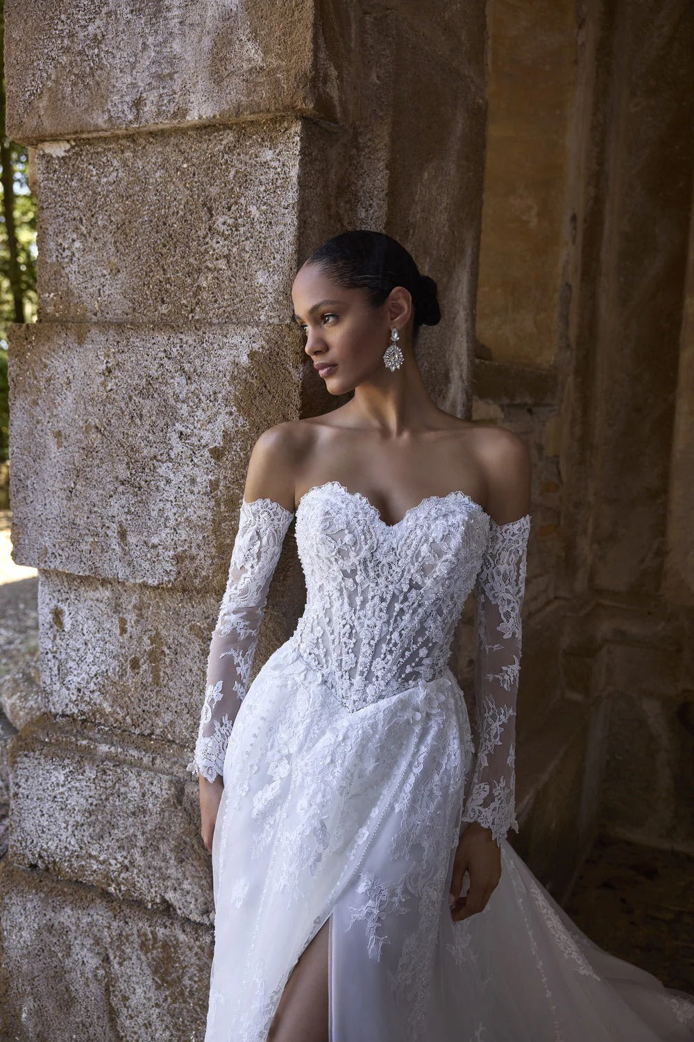 63222 Amore Gowns imgi_108_63222_00831_1080x_fbff544f-1238-4aff-b2a4-7466ad93dba7