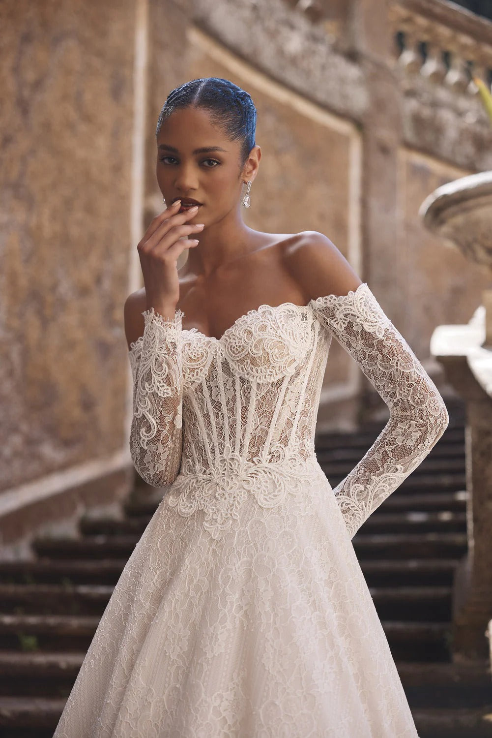 63225 Amore Gowns imgi_110_63225-10314_00357_2048x_533b5d36-85e0-4919-ac63-d7ed52311202