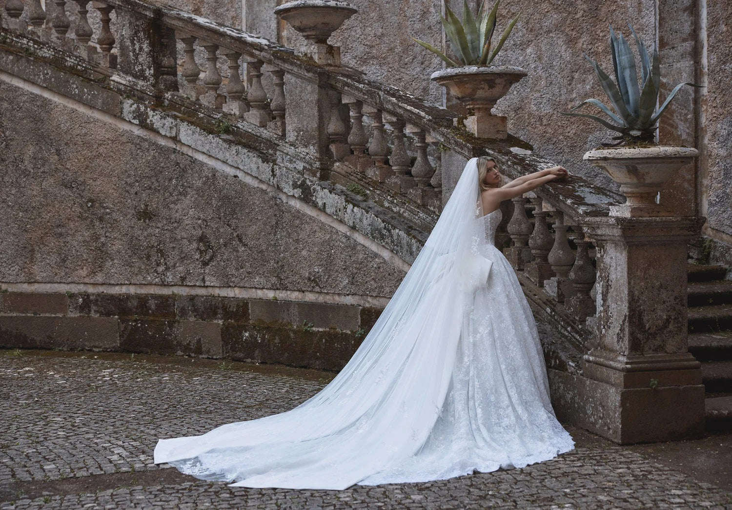 Atlanta Wedding Dress Amore Gowns imgi_117_63206-10334_03414_2048x_3a945f18-8001-47e1-969e-9679afcf0c19