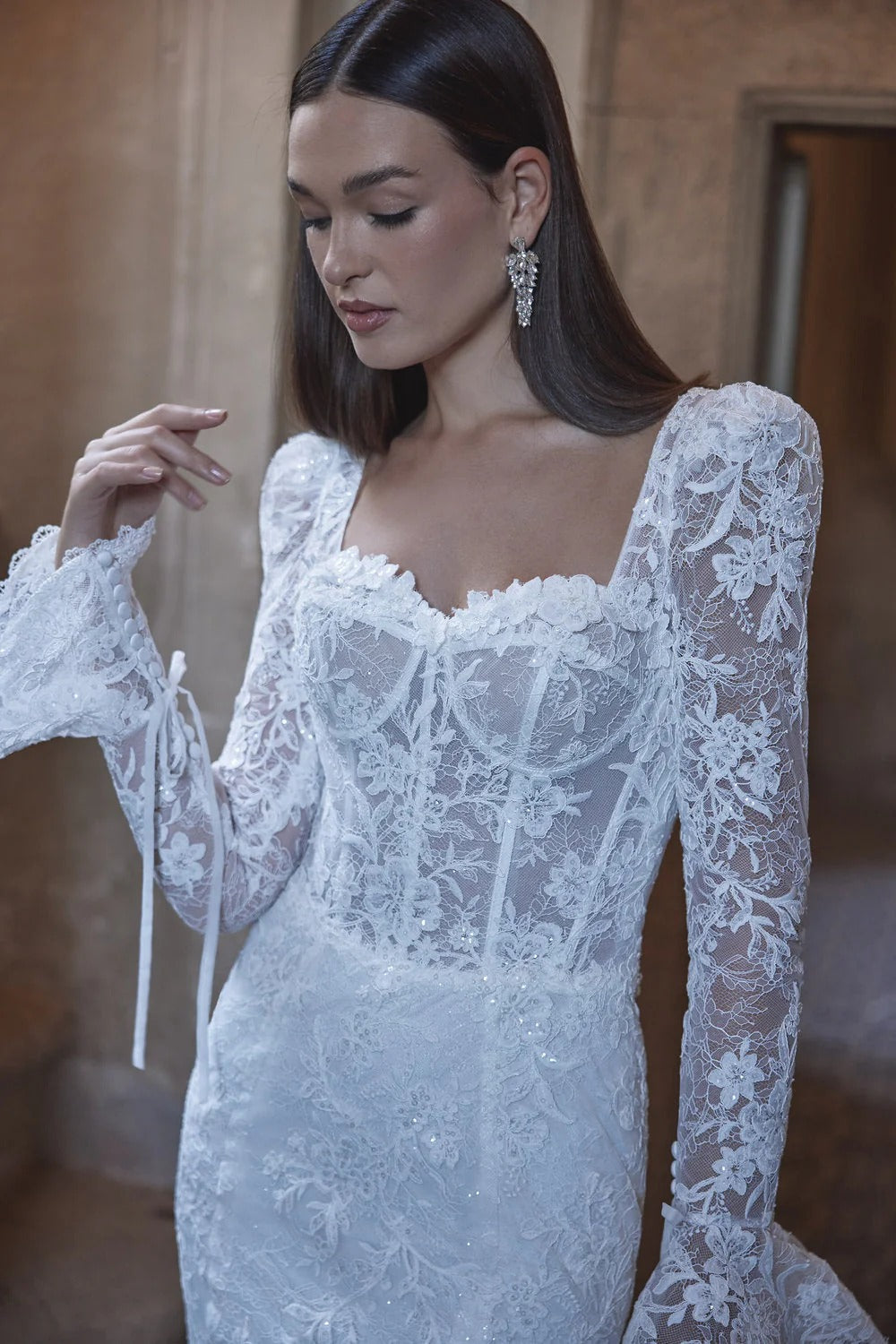 63235 Amore Gowns imgi_117_63235_00984_1728x_7e8c3b51-2a33-4603-81fb-0fe30031288c