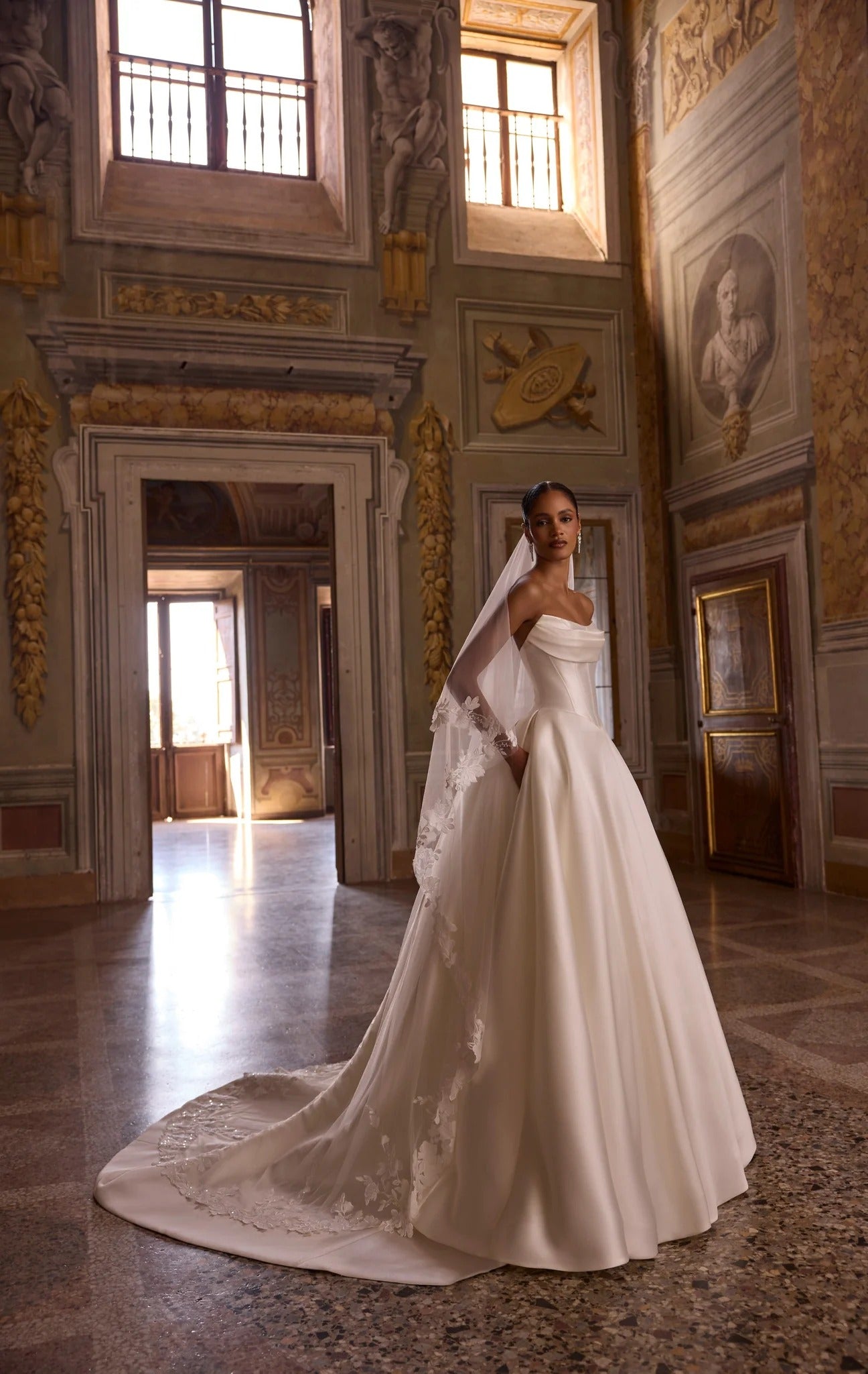 63234 Amore Gowns imgi_122_63234_02712_1296x_52f0ffe3-016f-4d74-b5cd-850fb878a978