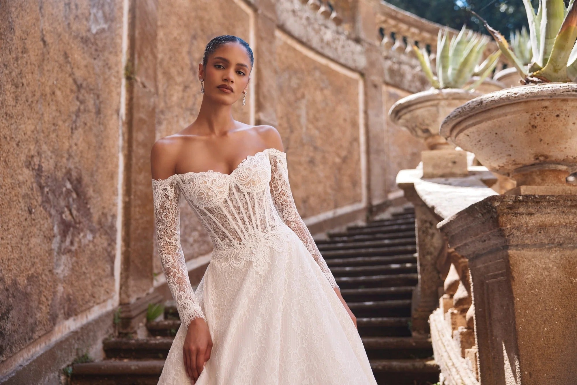 63225 Amore Gowns imgi_126_63225-10314_00381_2048x_5388c732-c32d-4abd-96d8-833f630ed35c